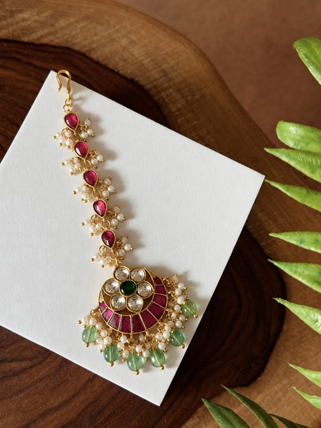 JADAU KUNDAN MANGO MOTIF BRIDAL JEWELLERY SET WITH LIGHT PASTEL GREEN BEADS
