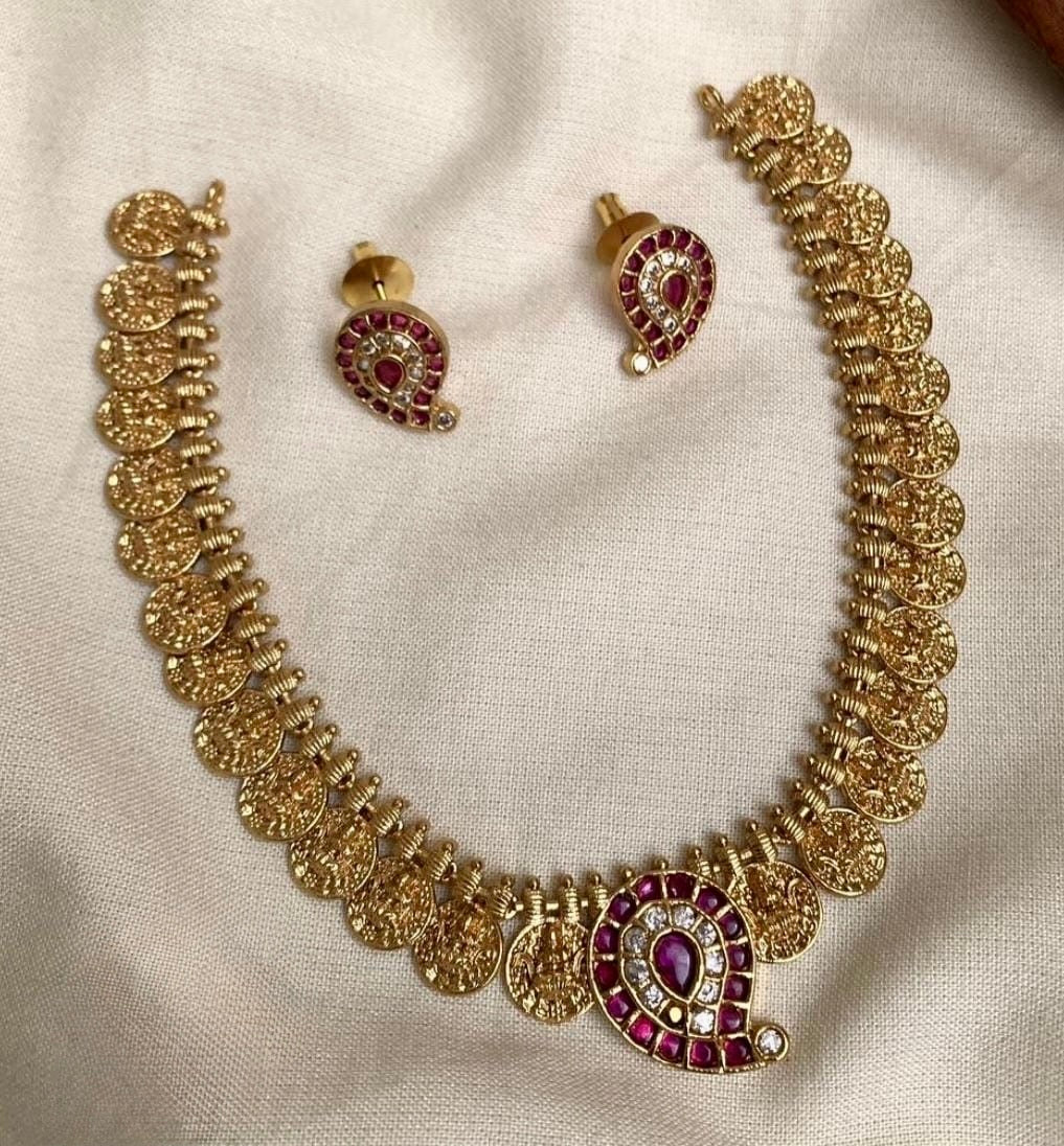 GOLD FINISH COIN NECKLACE SET WITH MANGO PENDANT
