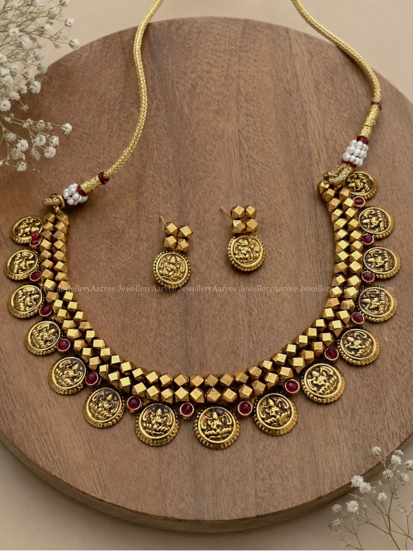 GOLD TONE COIN NECKLACE SET WITH RUBY STONE