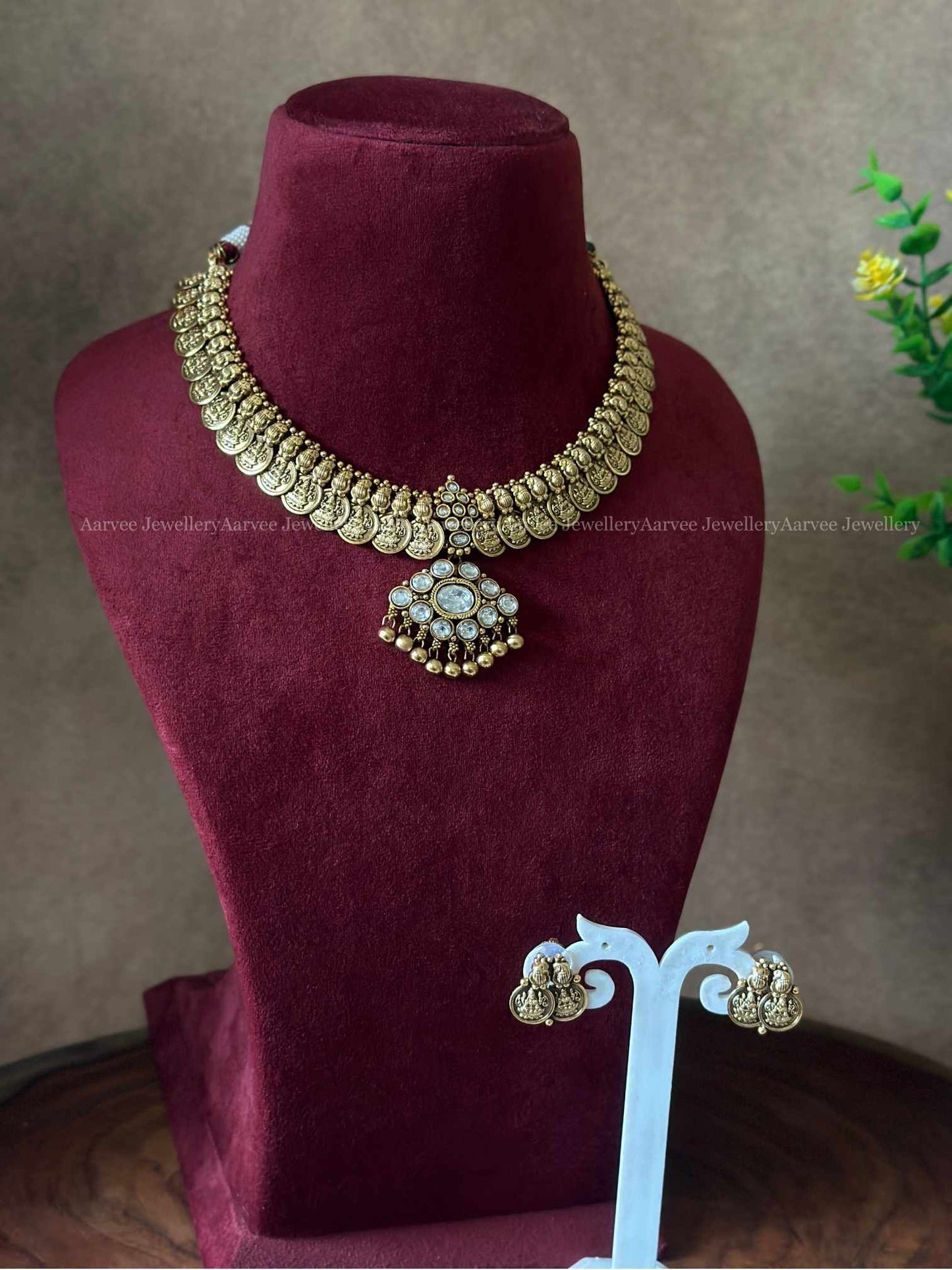 ANTIQUE GOLD COIN NECKLACE SET WITH WHITE KUNDAN PENDANT
