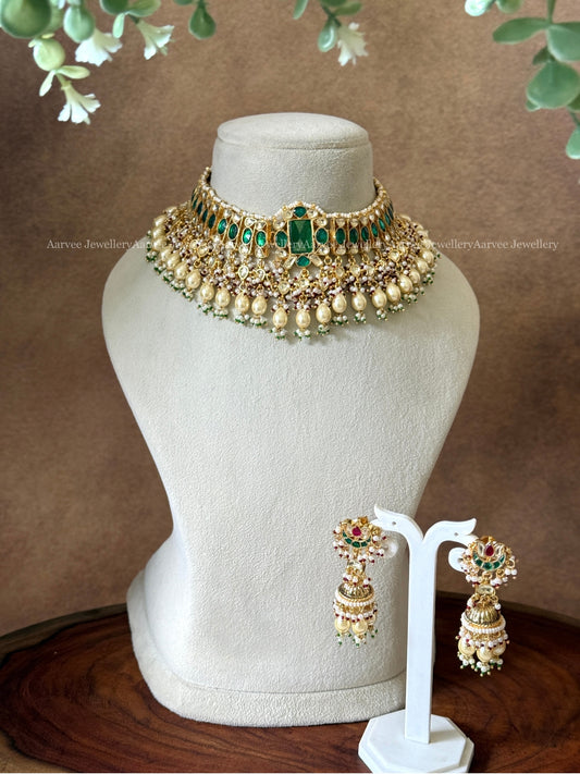 POLKI KUNDAN GREEN STONE BRIDAL CHOKER SET WITH PEARL BEAD DROPS