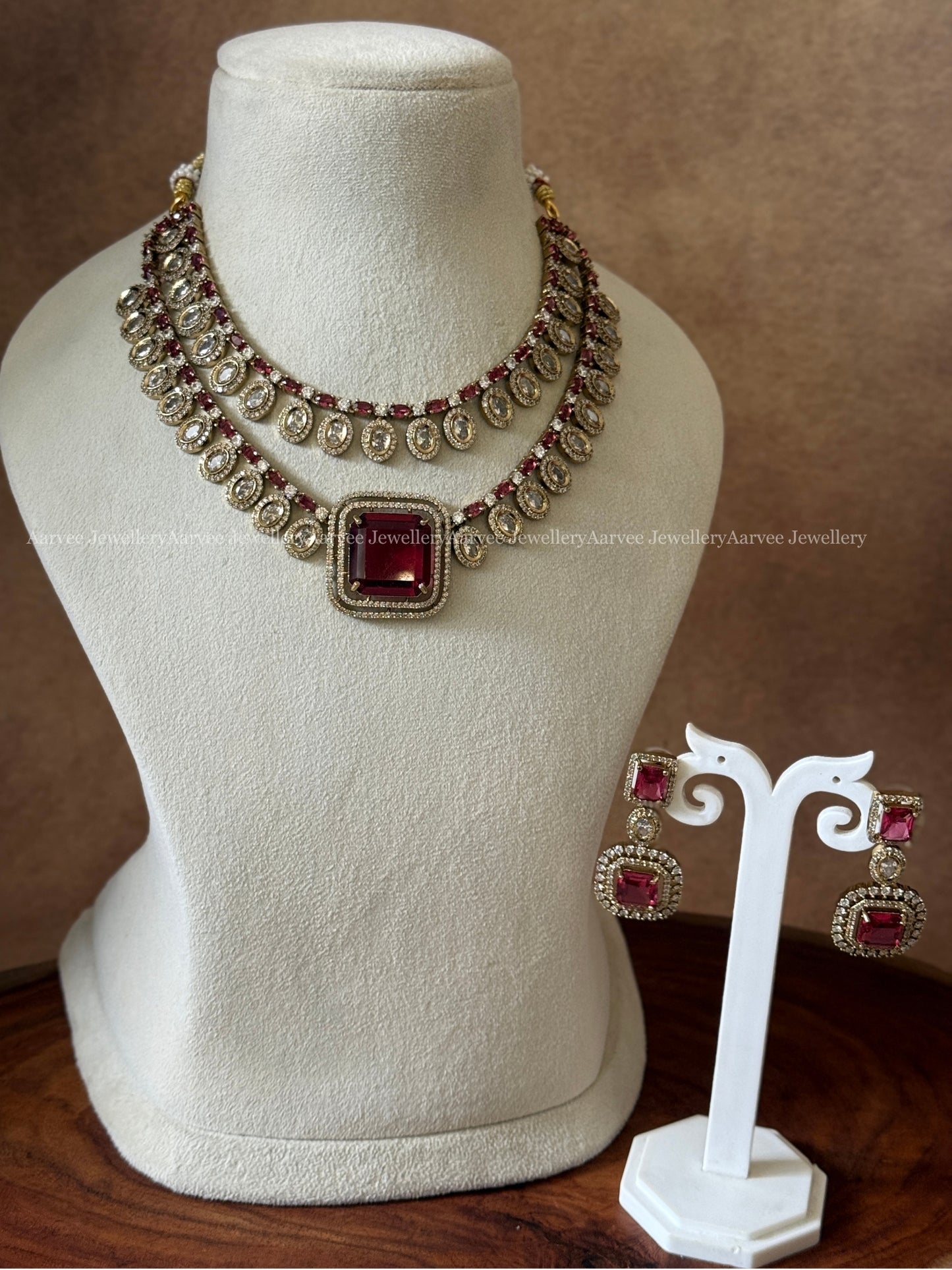VICTORIAN TWO LAYER NECKLACE SET WITH RUBY STONES
