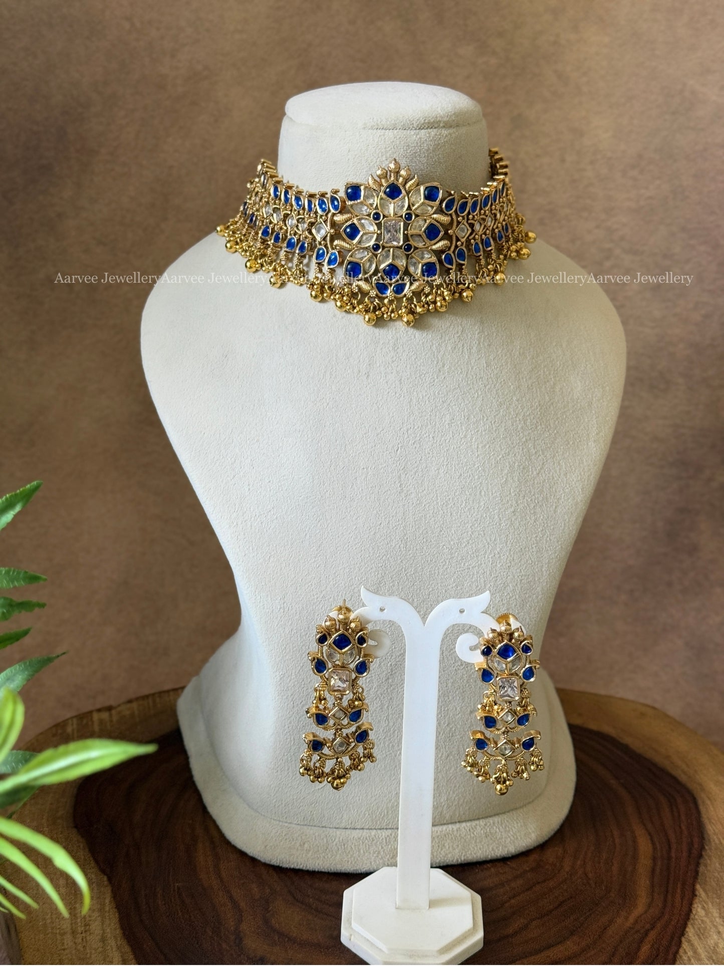 KEMP FLORAL HIGH NECK CHOKER SET WITH BLUE & WHITE STONE AND GOLD BEADS