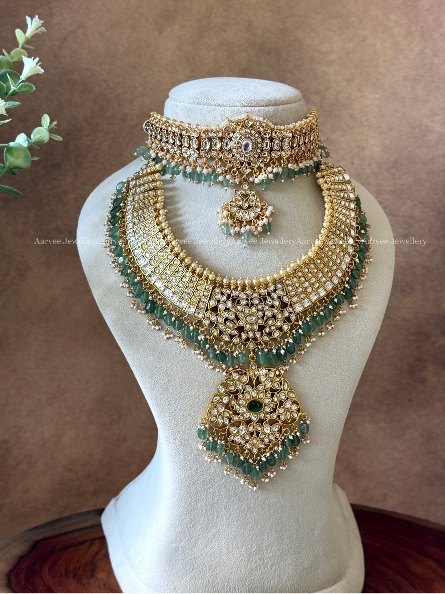 COMBO - KEMP WHITE STONE SINGLE PENDANT CHOKER WITH JADAU KUNDAN STATEMENT NECKLACE WITH PASTEL BEADS