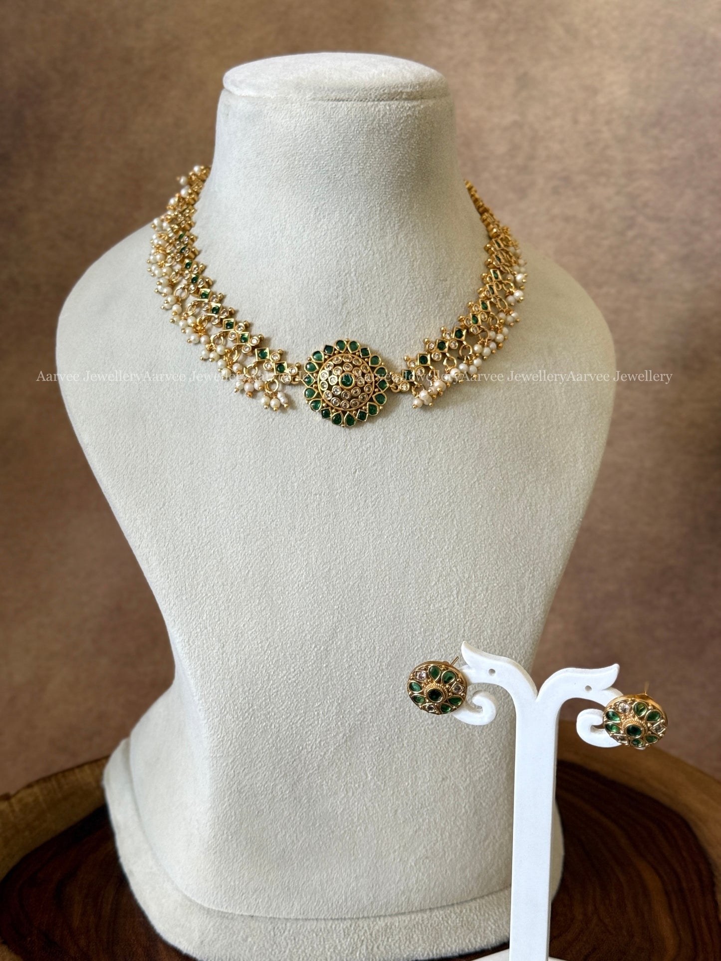 MINIMAL CZ GREEN STONE NECKLACE SET