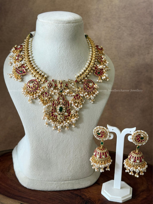 NITA GUTTA PUSALU NECKLACE SET WITH RUBY STONES & PEARLS