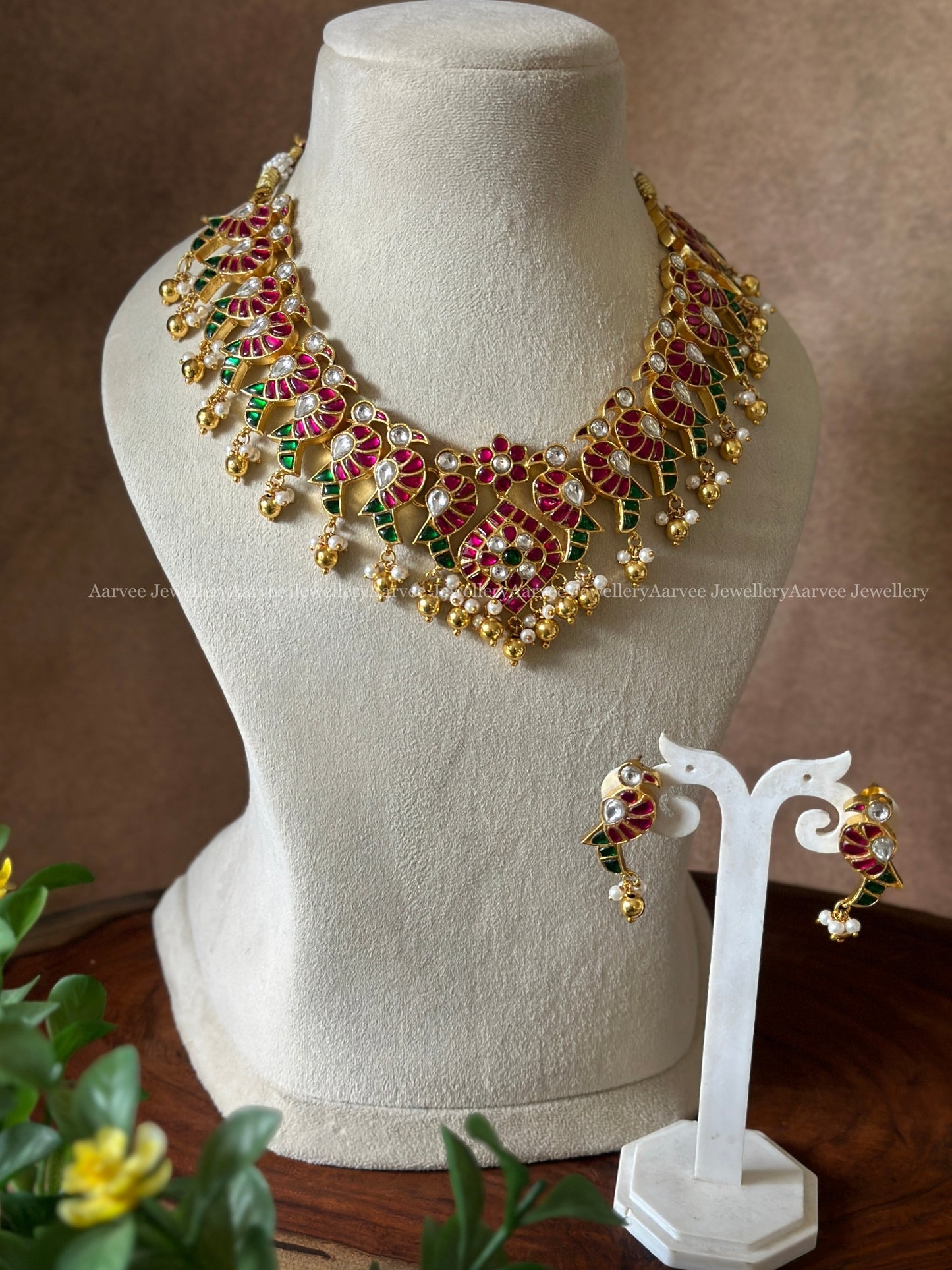 JADAU KUNDAN PARROT MOTIF NECKLACE SET WITH RUBY & GREEN STONES