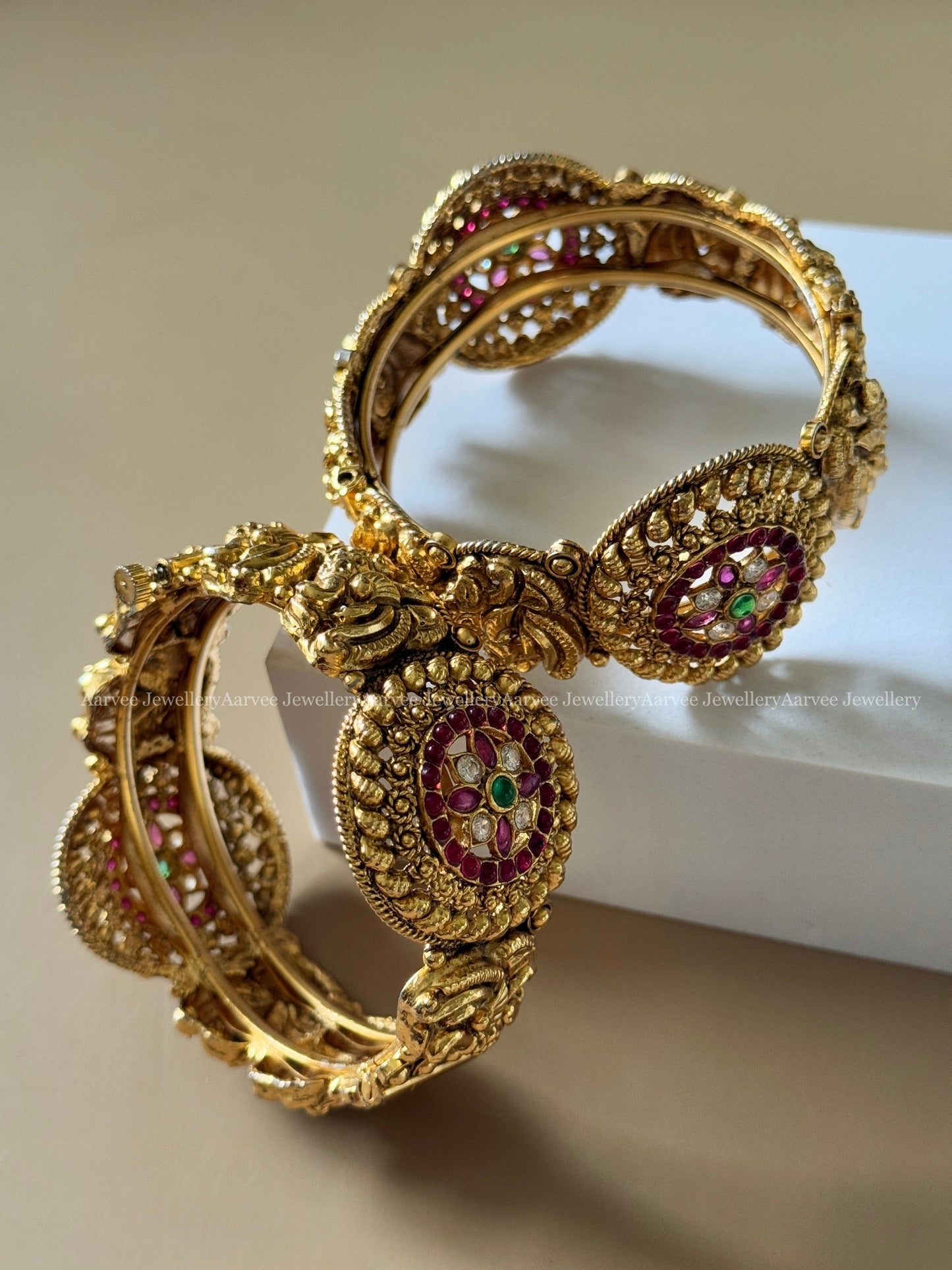 KEMP STONES KADA BANGLES