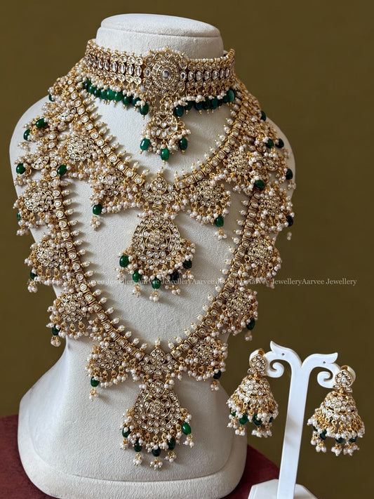 FLORAL GUTTA PUSALU BRIDAL JEWELLERY SET WITH WHITE STONE & MIX OF PEARLS AND GREEN BEADS