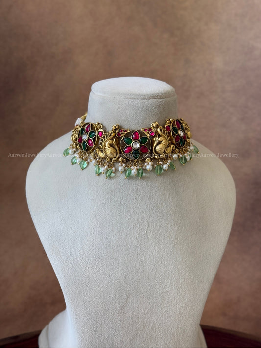 JADAU KUNDAN STAR & ANNAM CHOKER WITH PASTEL & PEARL BEADS