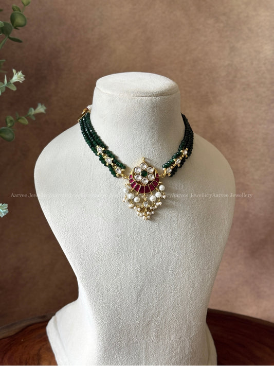 JADAU KUNDAN GREEN BEADED CHOKER WITH CHAND PENDANT