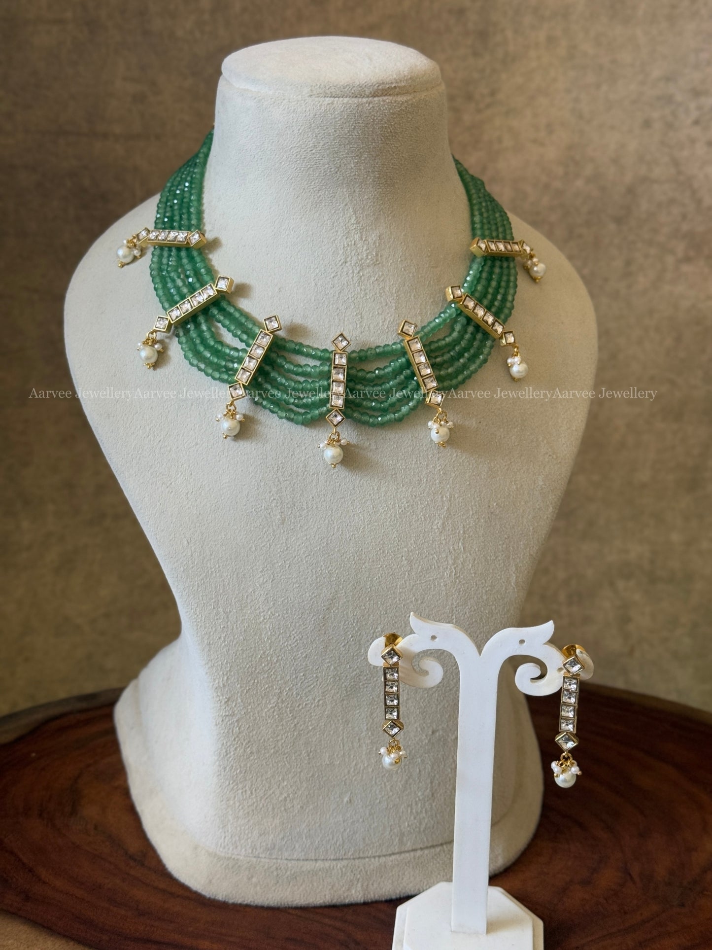 PASTEL BEADED NECKLACE SET WITH WHITE JADAU KUNDAN PENDANT