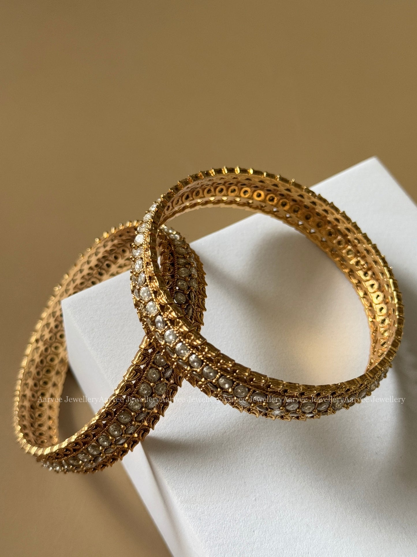HIGH QUALITY WHITE CZ STONES BANGLE
