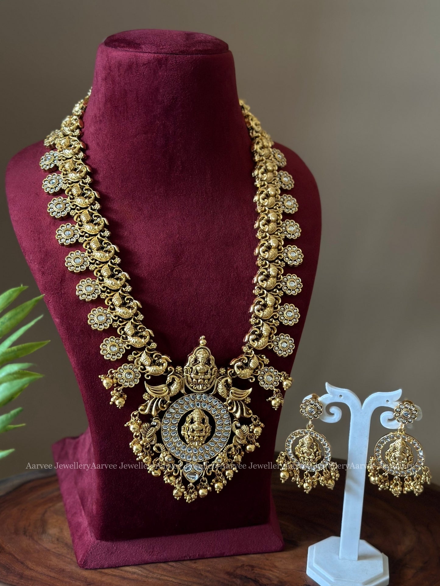 TEMPLE JEWELLERY | WHITE KUNDAN STONES NAGAS HARAM SET WITH GOLD BEADS