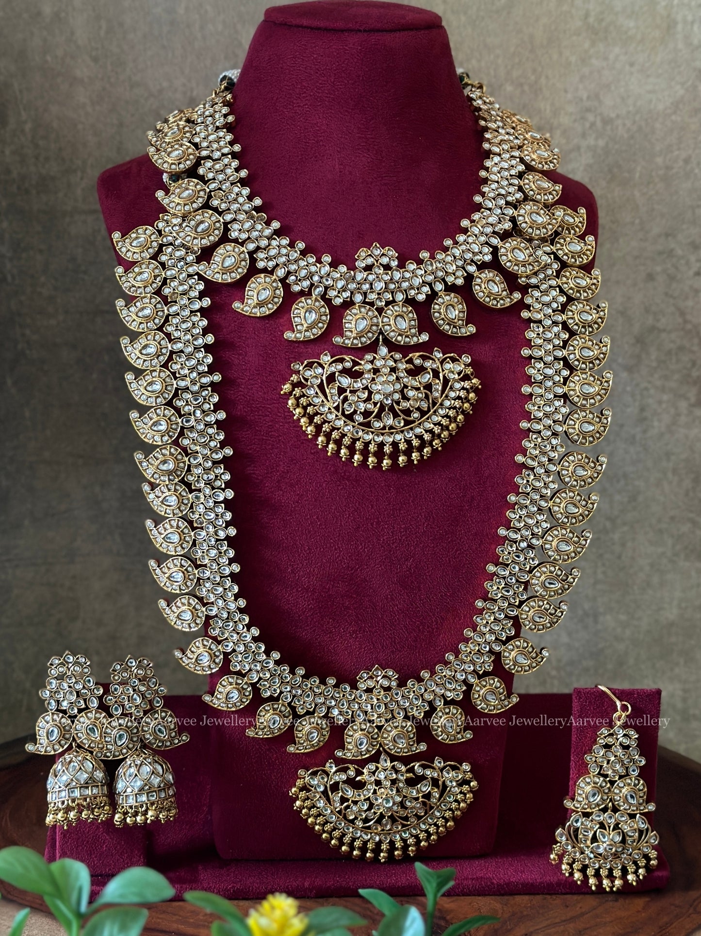 A CLASSIC KEMP SEMI BRIDAL JEWELLERY SET | MANGO MOTIF WITH FULL WHITE KUNDAN STONES