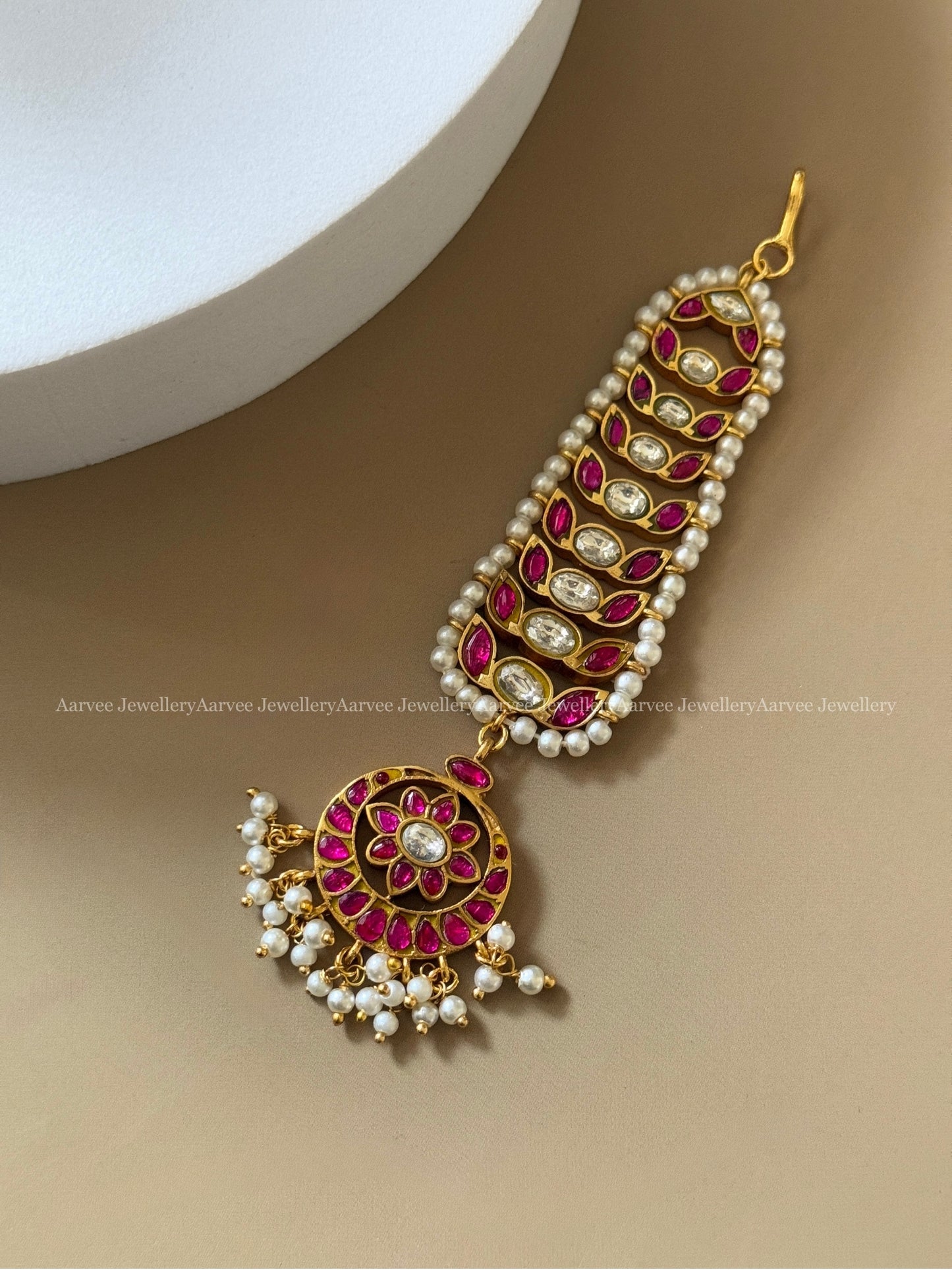 JADAU KUNDAN MANGTIKKA WITH PINK STONES & PEARLS