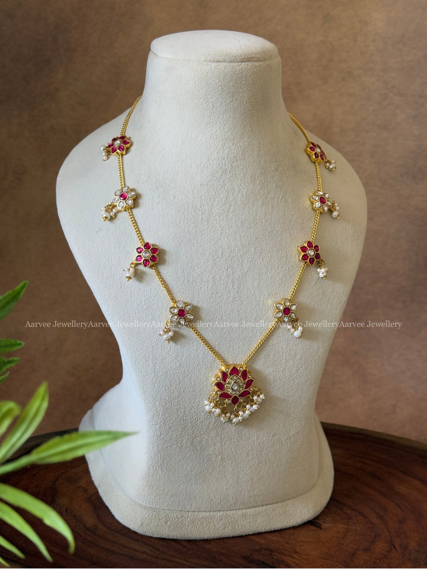 GOLD CHAIN PINK / WHITE STONE NECKLACE WITH LOTUS & FLORAL PENDANT