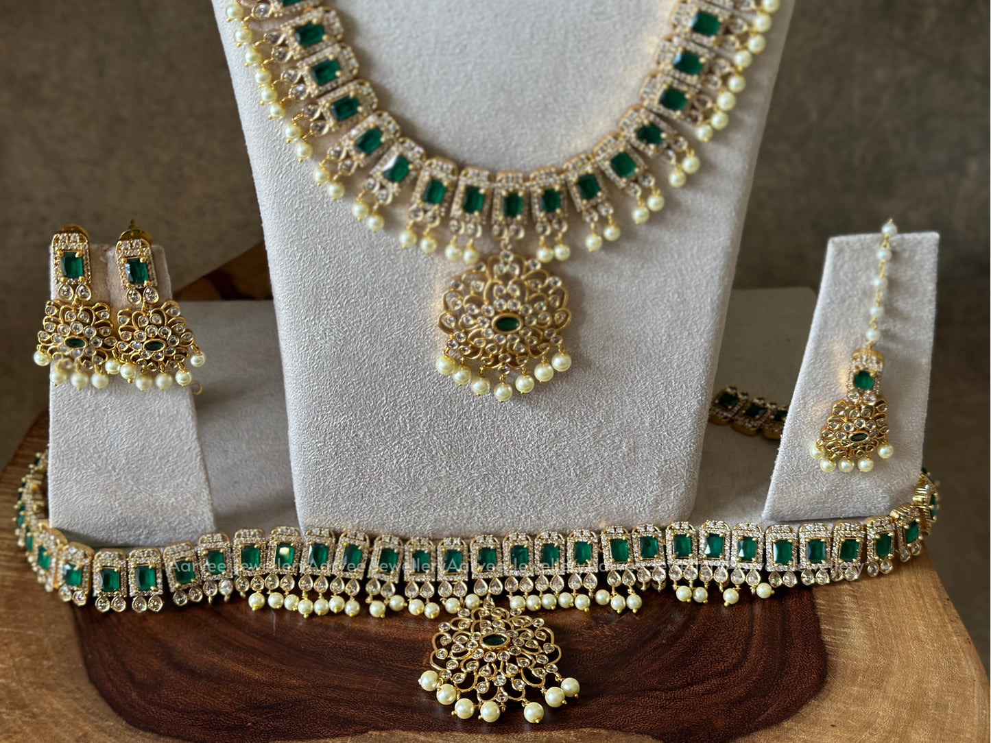 GREEN CZ STONES SEMI BRIDAL JEWELLERY SET