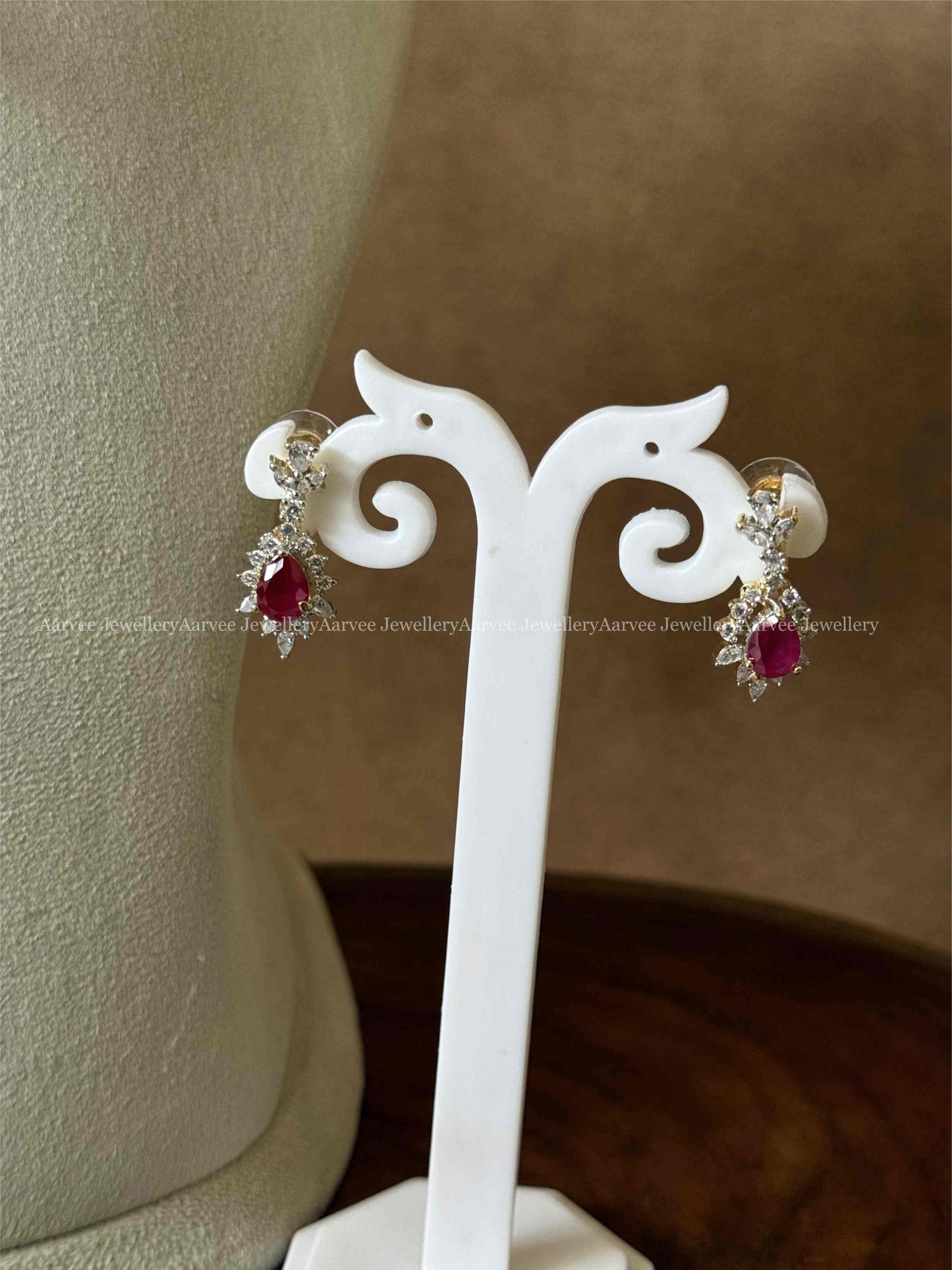 AD WHITE STONE NECKLACE SET WITH RUBY CENTER PENDANT