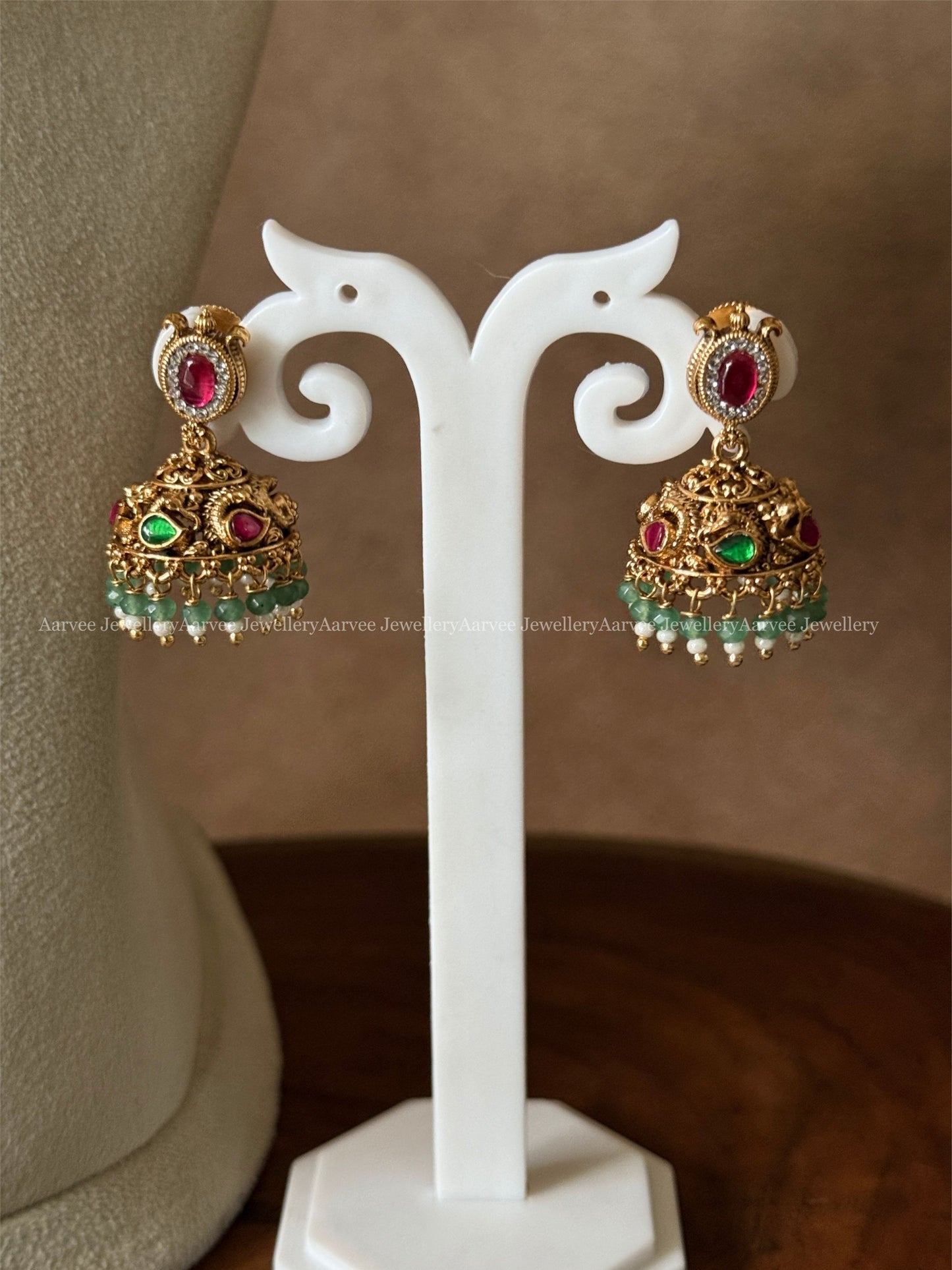 ANTIQUE GOLD LAYERED RUBY / GREEN STONE PEACOCK PENDANT NECKLACE SET WITH PASTEL BEADS