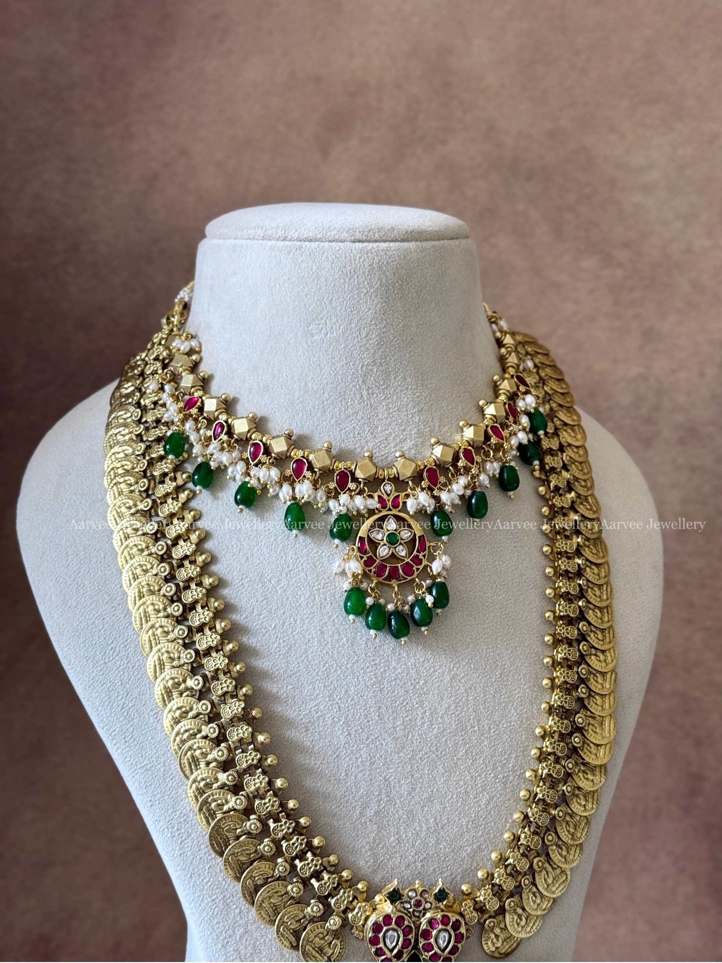 JADAU KUNDAN SEMI BRIDAL - ANTIQUE GOLD BALL BEADED NECKLACE WITH COIN MID LENGTH MANGO HARAM WITH GREEN BEADS