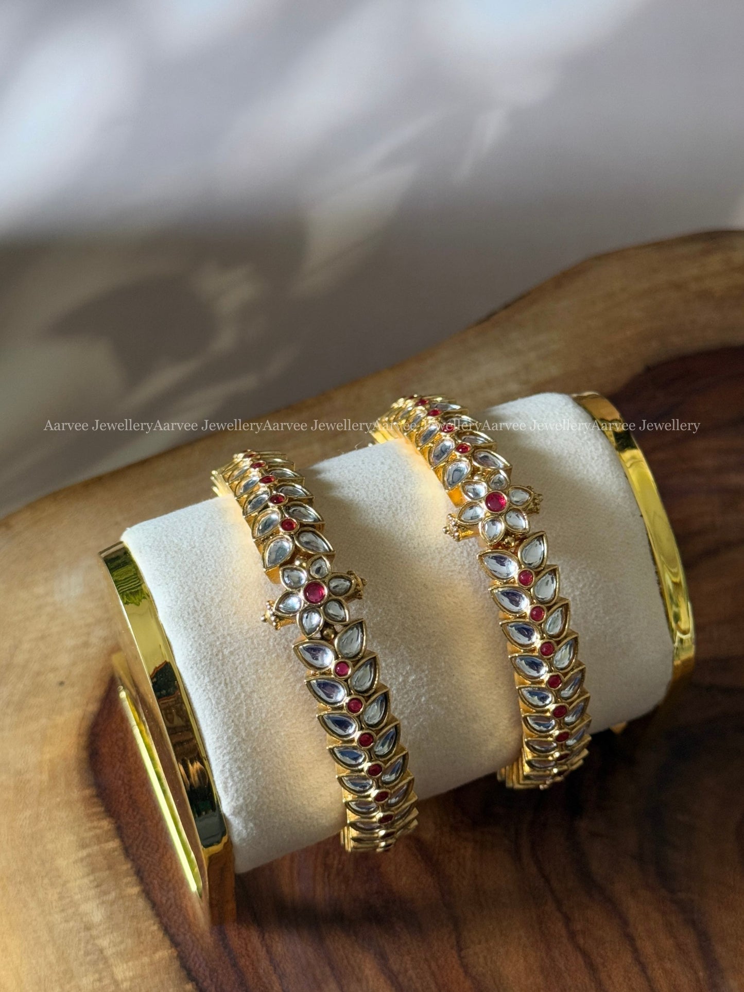 WHITE / RUBY KEMP STONE FLORAL & LEAF DESIGN KADA BANGLES