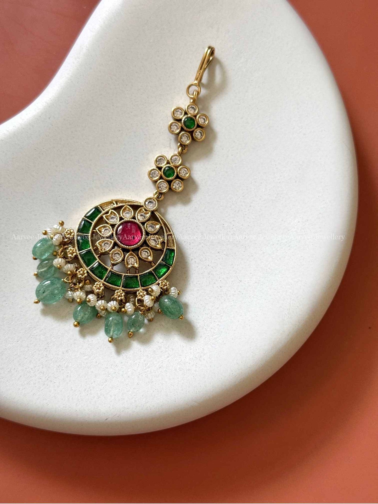 KEMP FLORAL TIKKA WITH GREEN / WHITE STONES AND PASTEL BEADS
