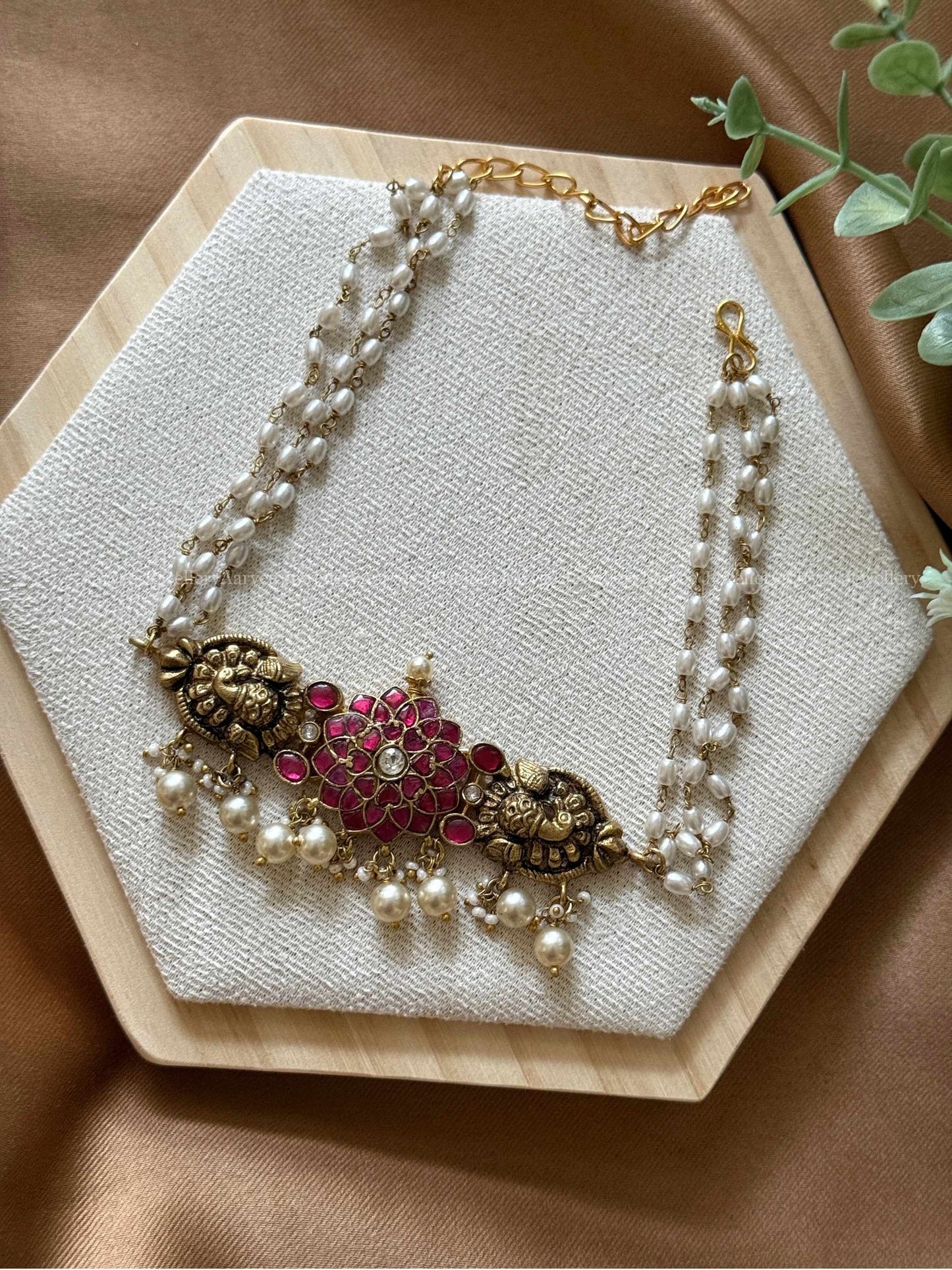 JADAU KUNDAN PEARL CHOKER WITH PINK FLORAL PENDANT