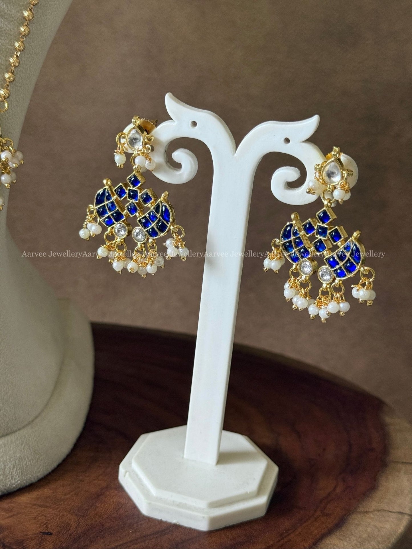 MINI BRIDAL SET - THREE LAYERED BLUE / WHITE STONES JEWELLERY SET