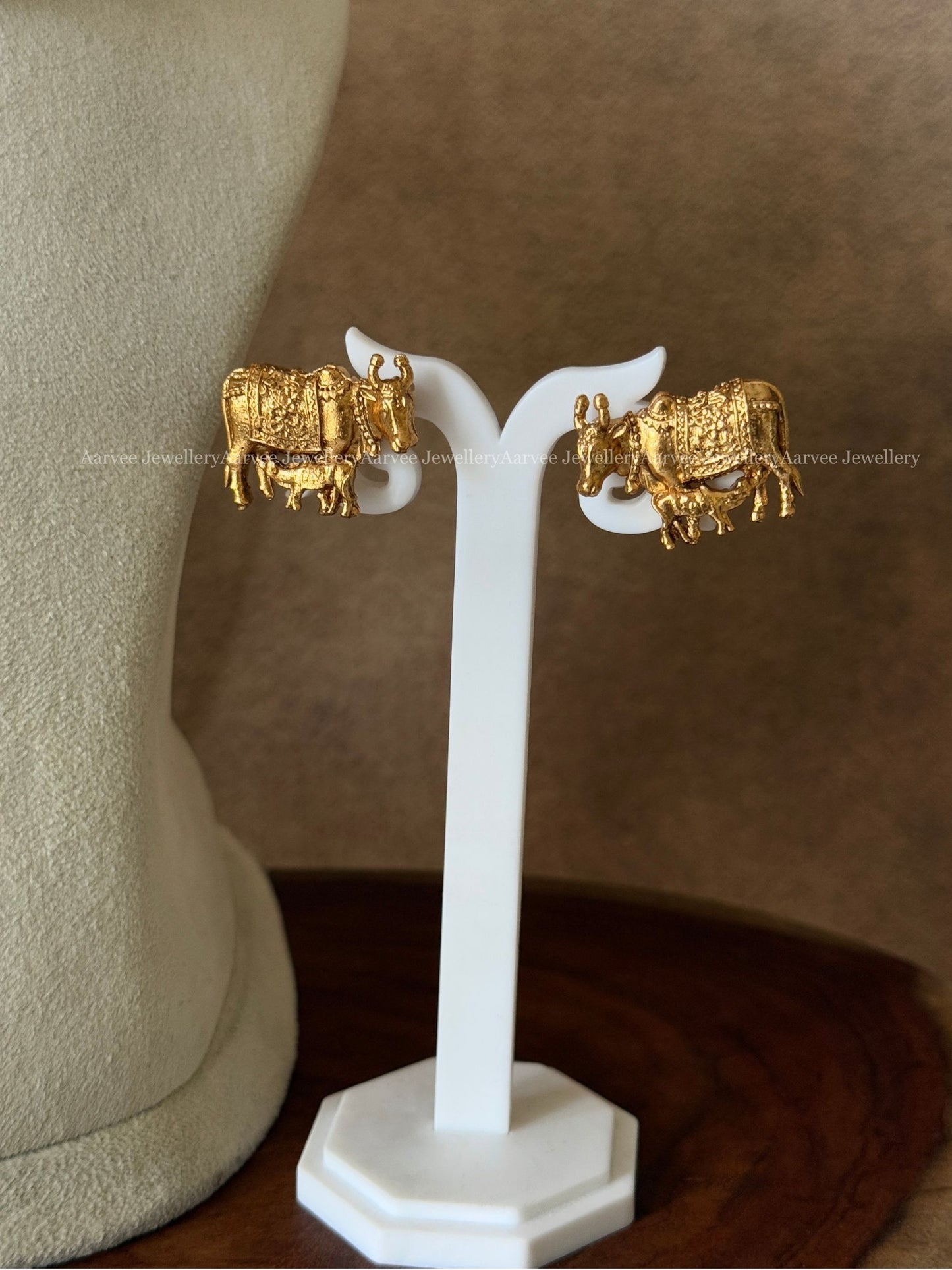 GOLD FINISH KAMATHENU NECKLACE SET