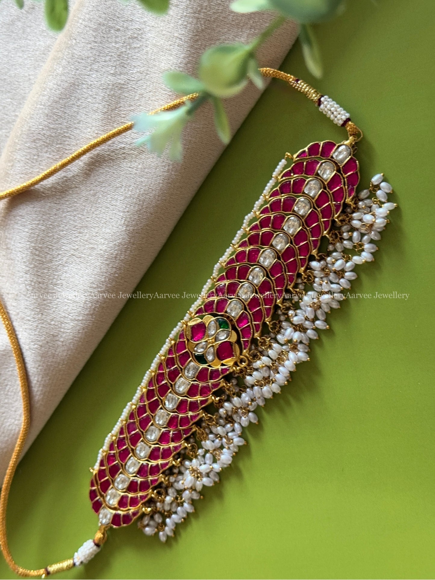 JADAU KUNDAN CHOKER WITH RUBY & WHITE STONES AND WITH RICE PEARLS