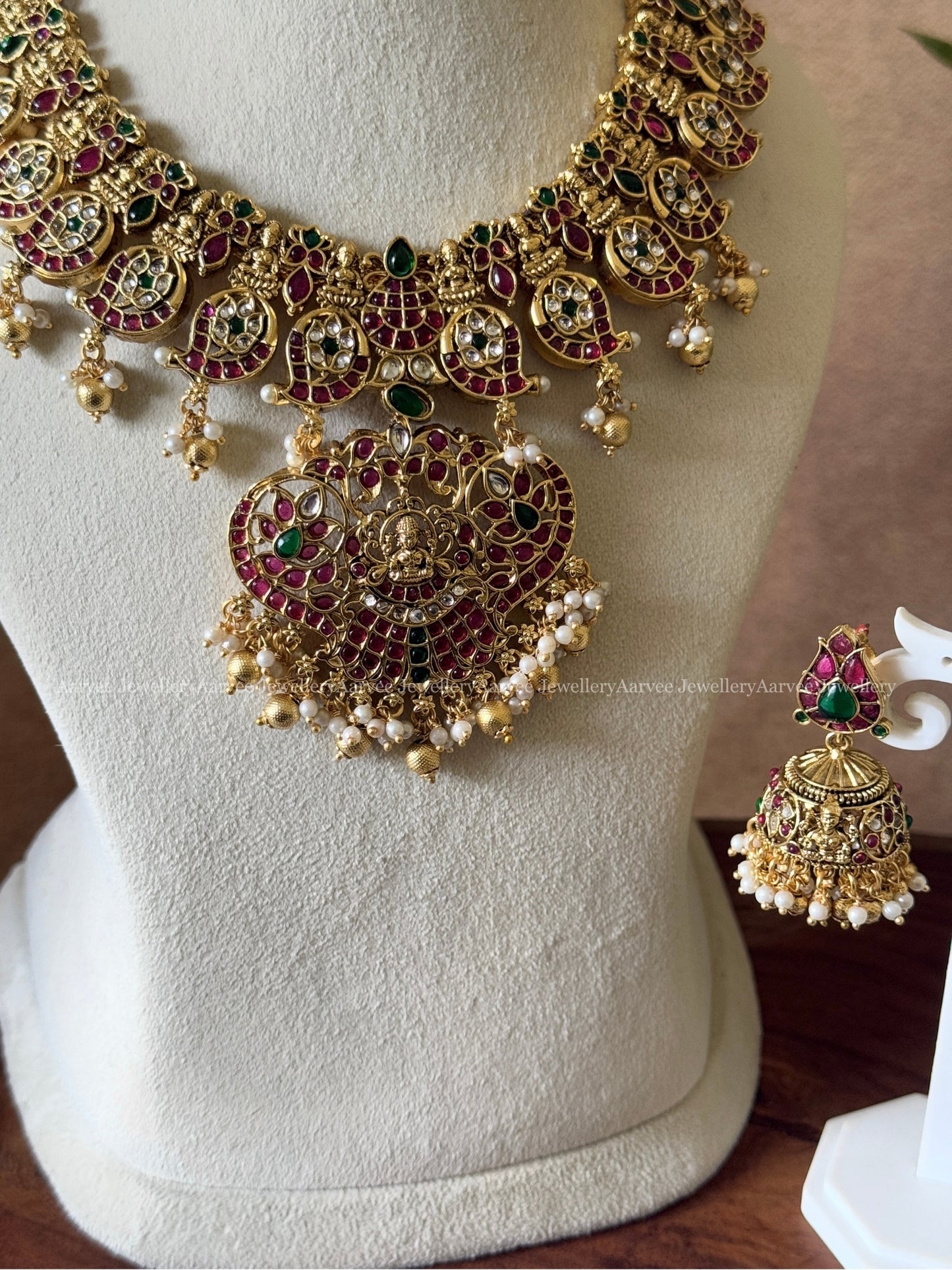 GOLD FINISH MANGO MOTIF NECKLACE SET WITH LAKSHMI PENDANT