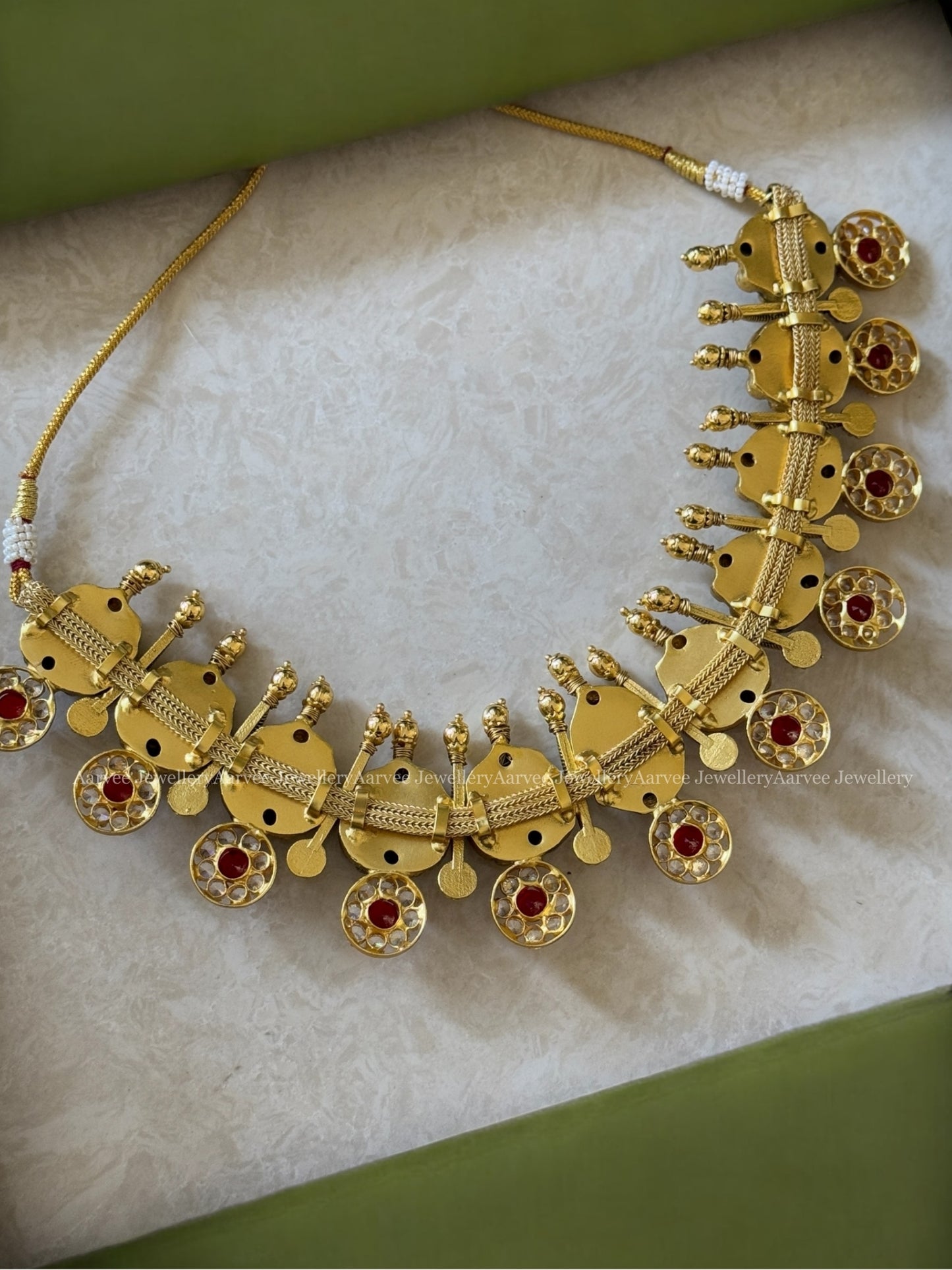 JADAU KUNDAN NAGAS NECKLACE WITH MIX OF RUBY & WHITE STONES