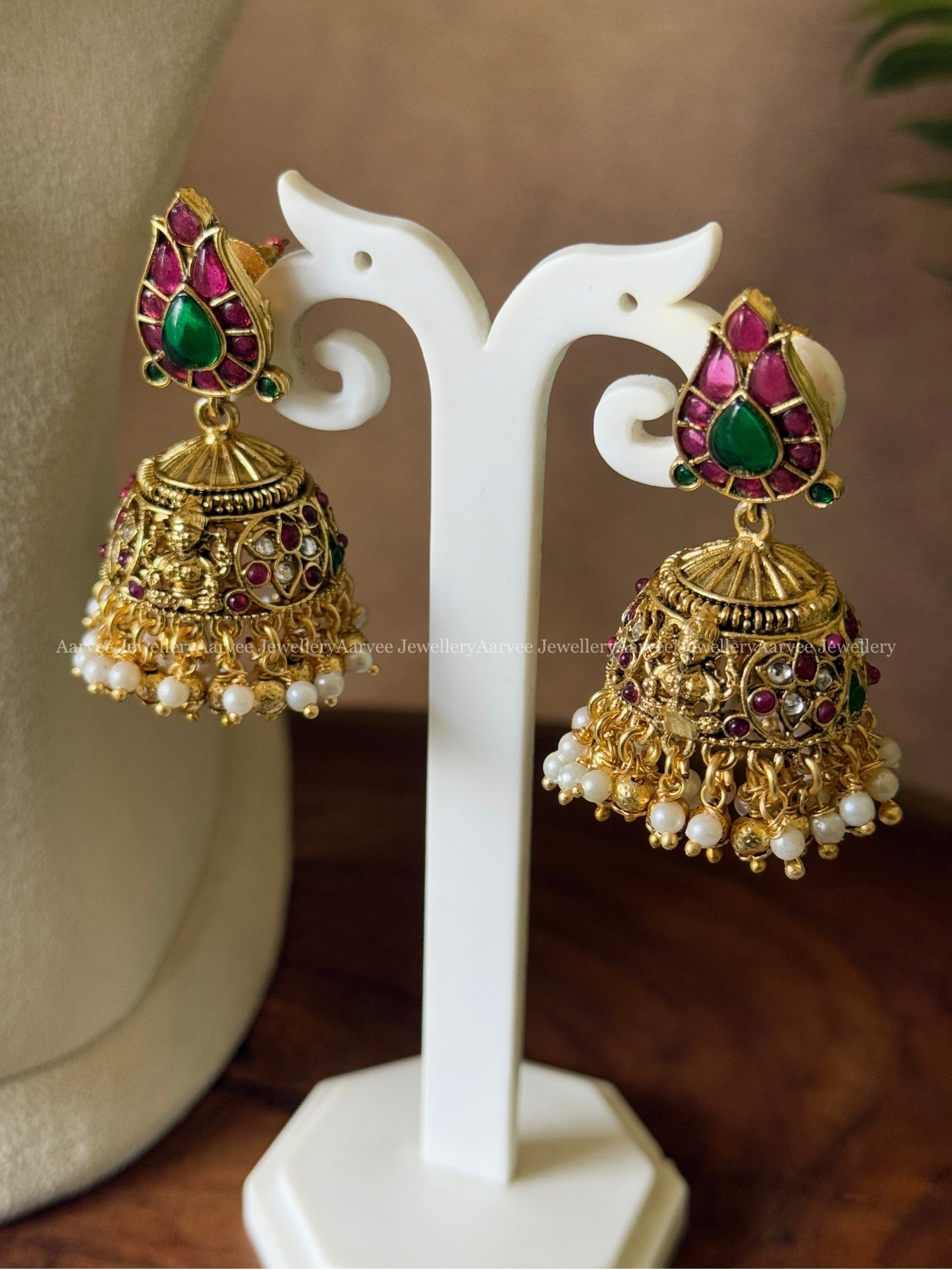 GOLD FINISH MANGO MOTIF NECKLACE SET WITH LAKSHMI PENDANT