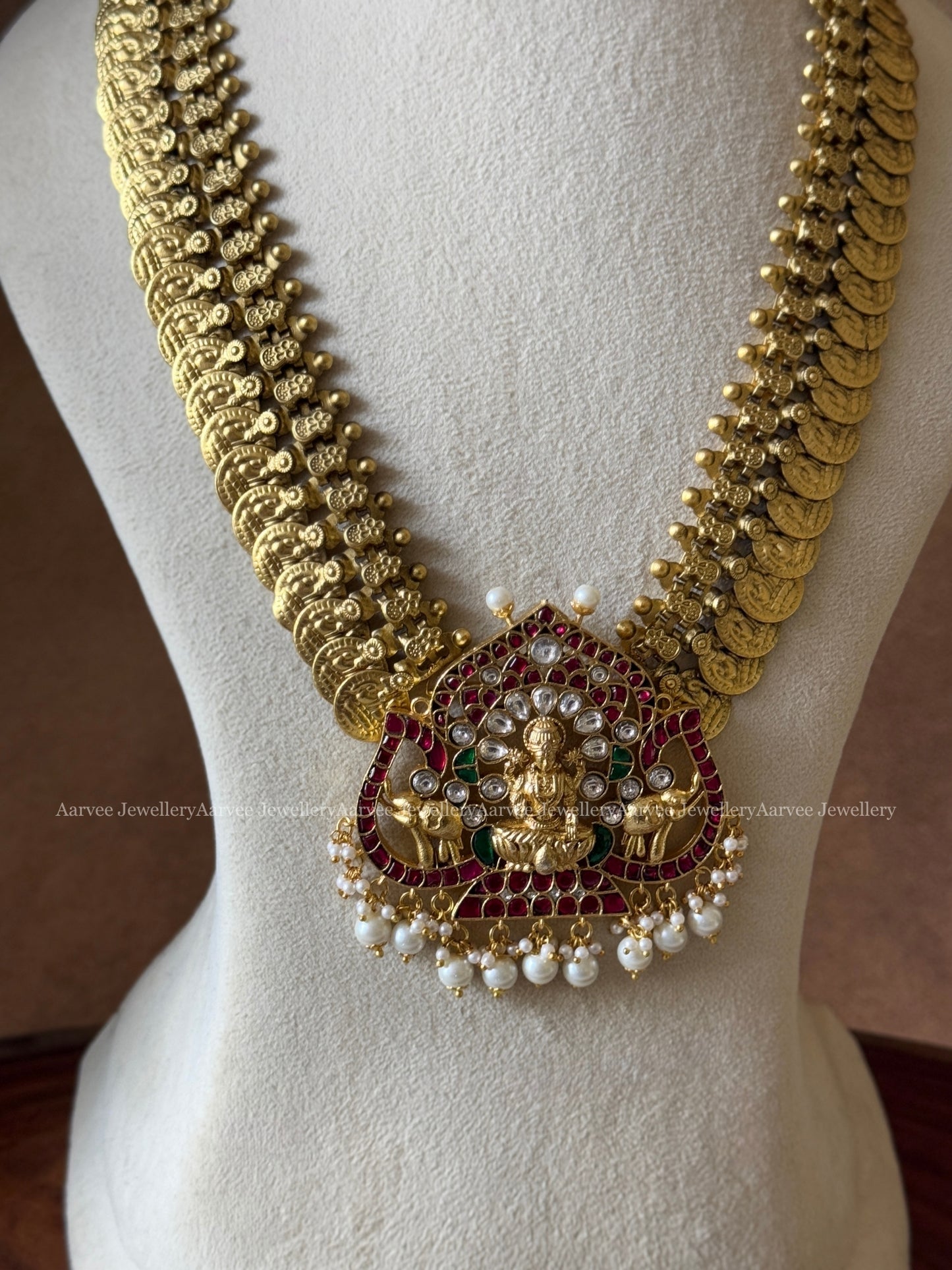 JADAU KUNDAN MID LENGTH GOLD COIN CHAIN WITH LAKSHMI PENDANT WITH PEARL BEADS
