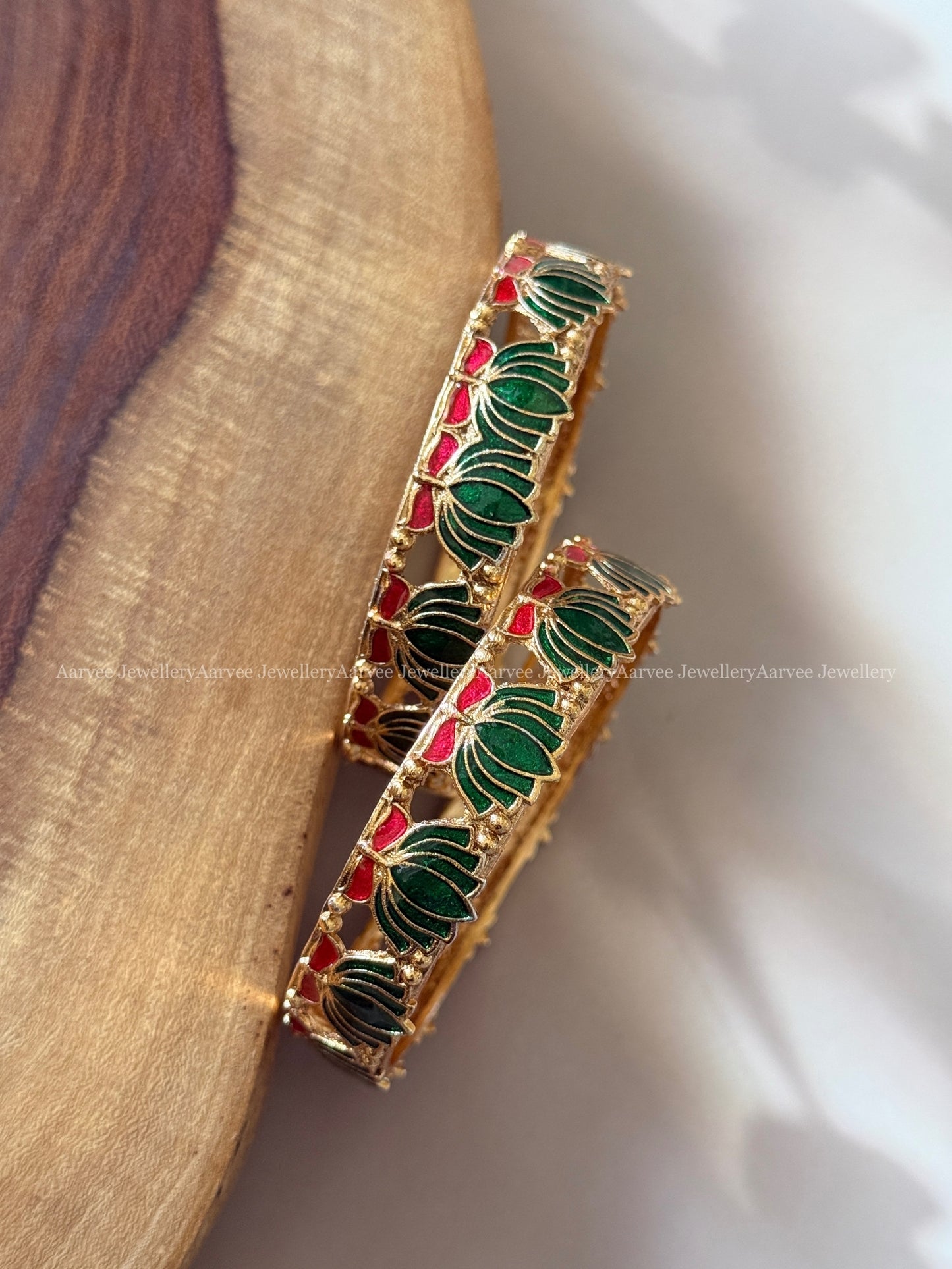 GREEN COLOR LOTUS BANGLE