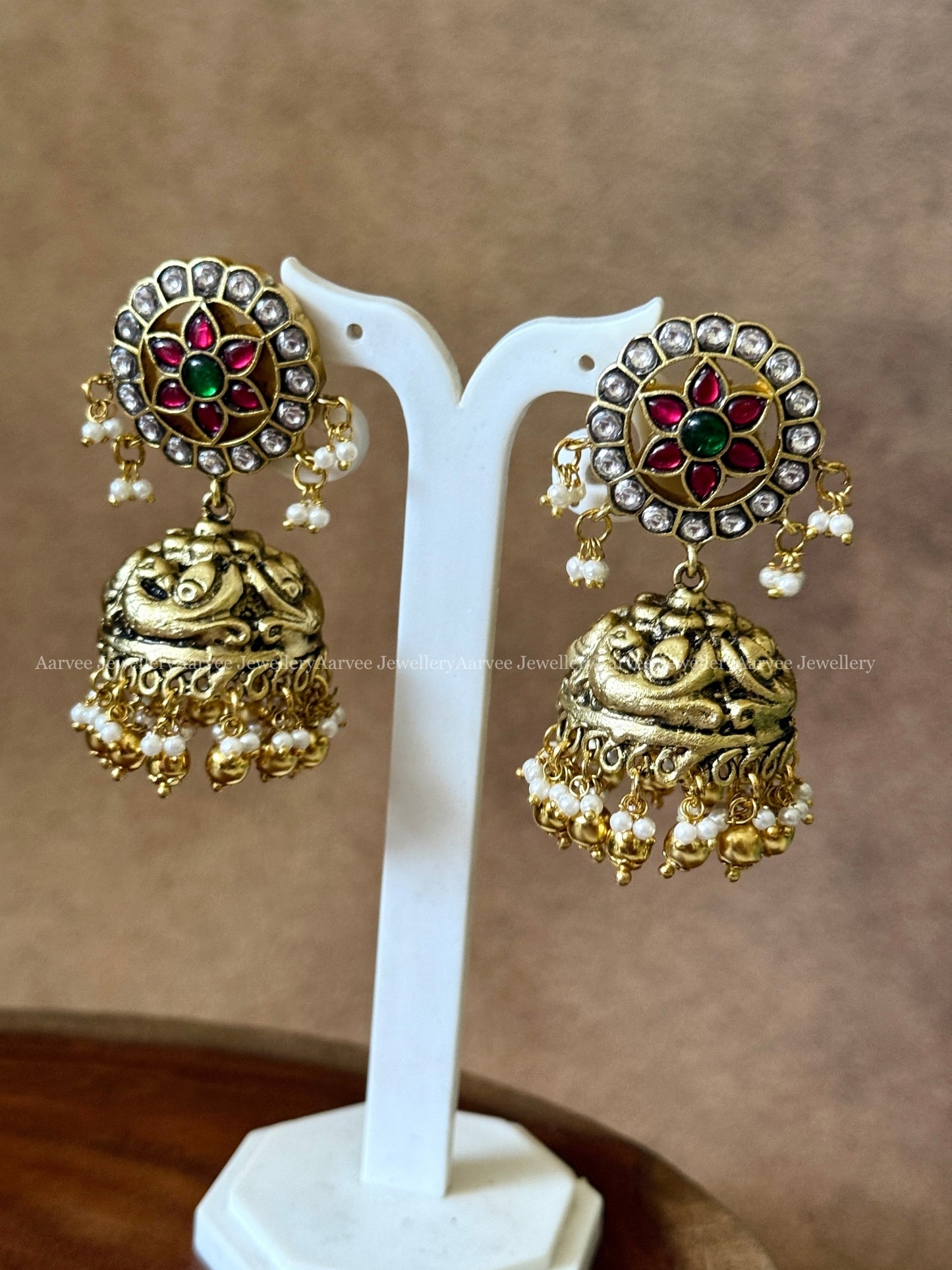 JADAU KUNDAN FLORAL BUTTA JHUMKI WITH GOLD & PEARL BEADS