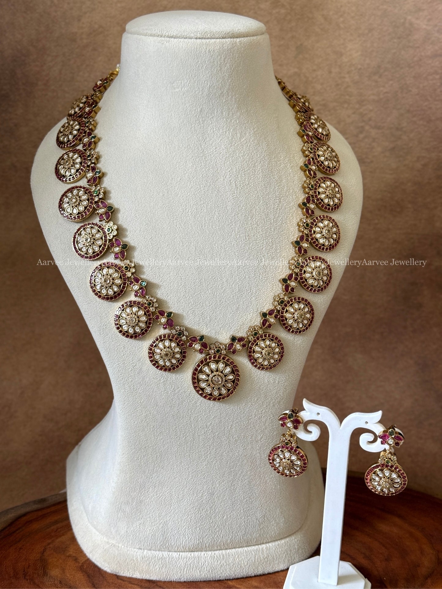WHITE & RUBY STONE BUTTA HARAM SET