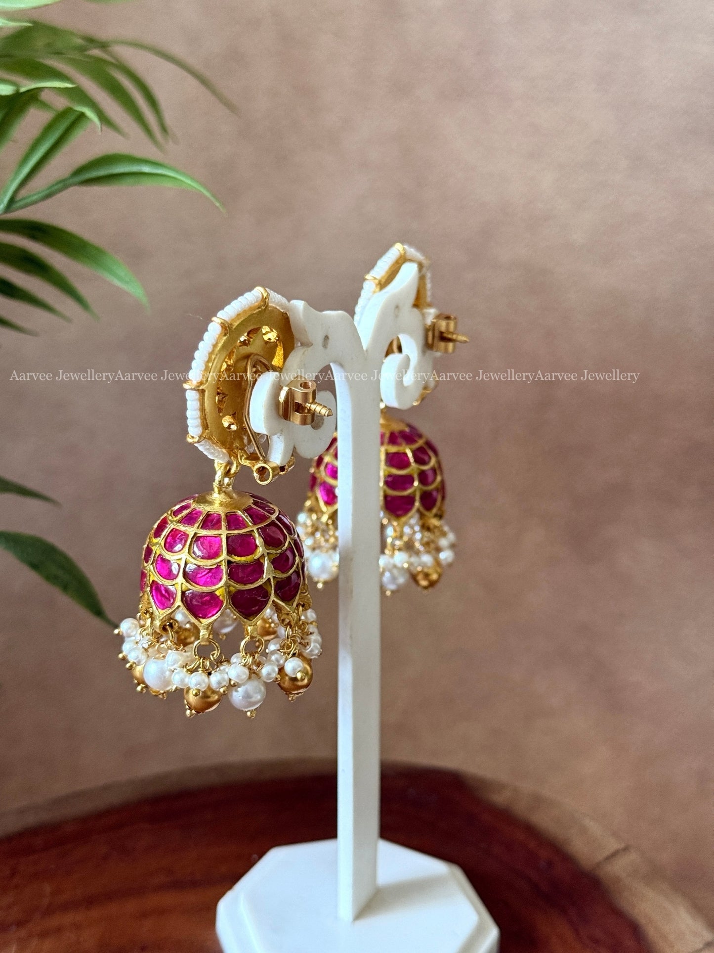 JADAU KUNDAN FULL RUBY BUTTA JHUMKI WITH GOLD & PEARL BEADS