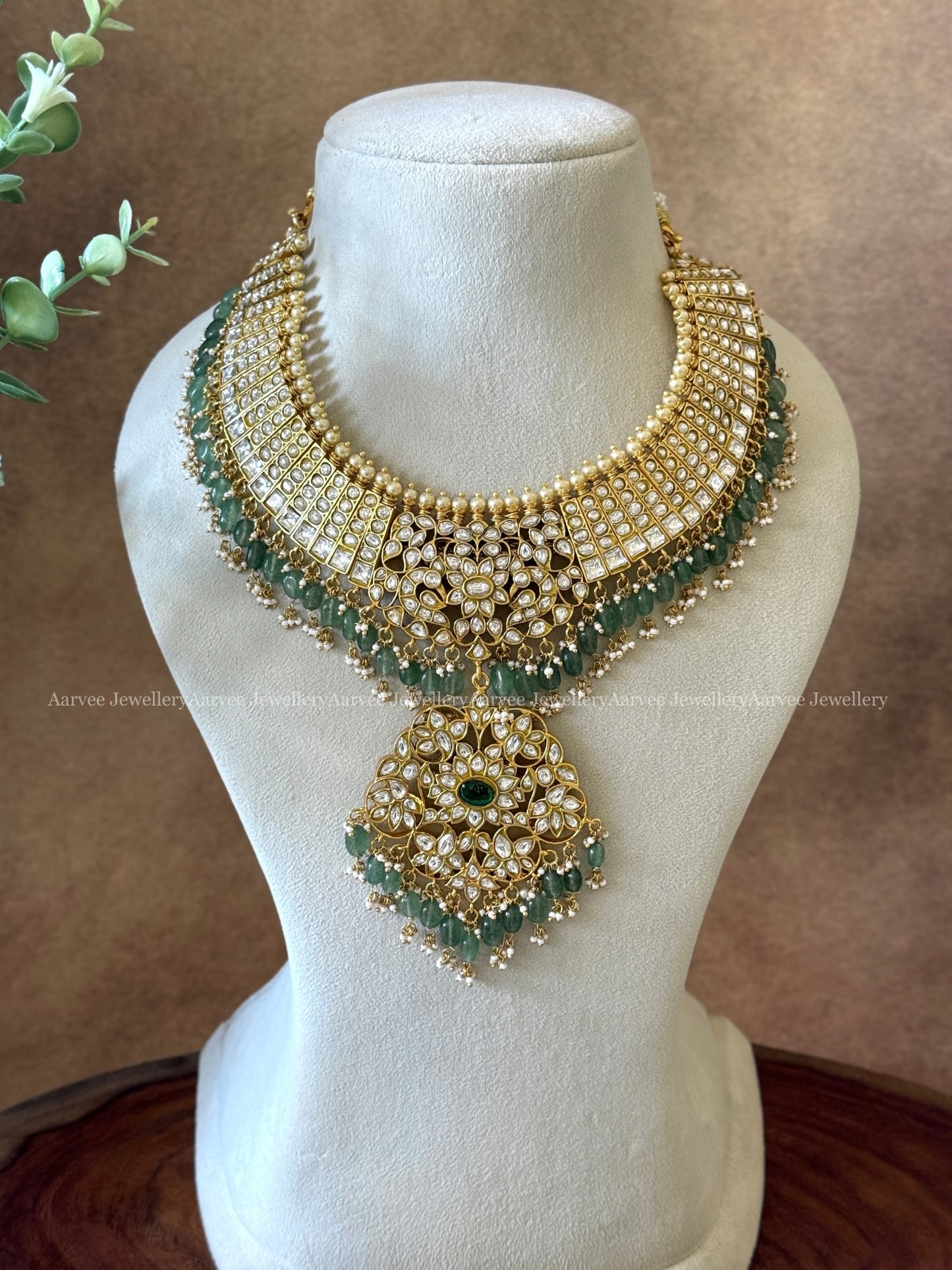 JADAU KUNDAN WHITE STONE STATEMENT NECKLACE WITH PASTEL BEADS
