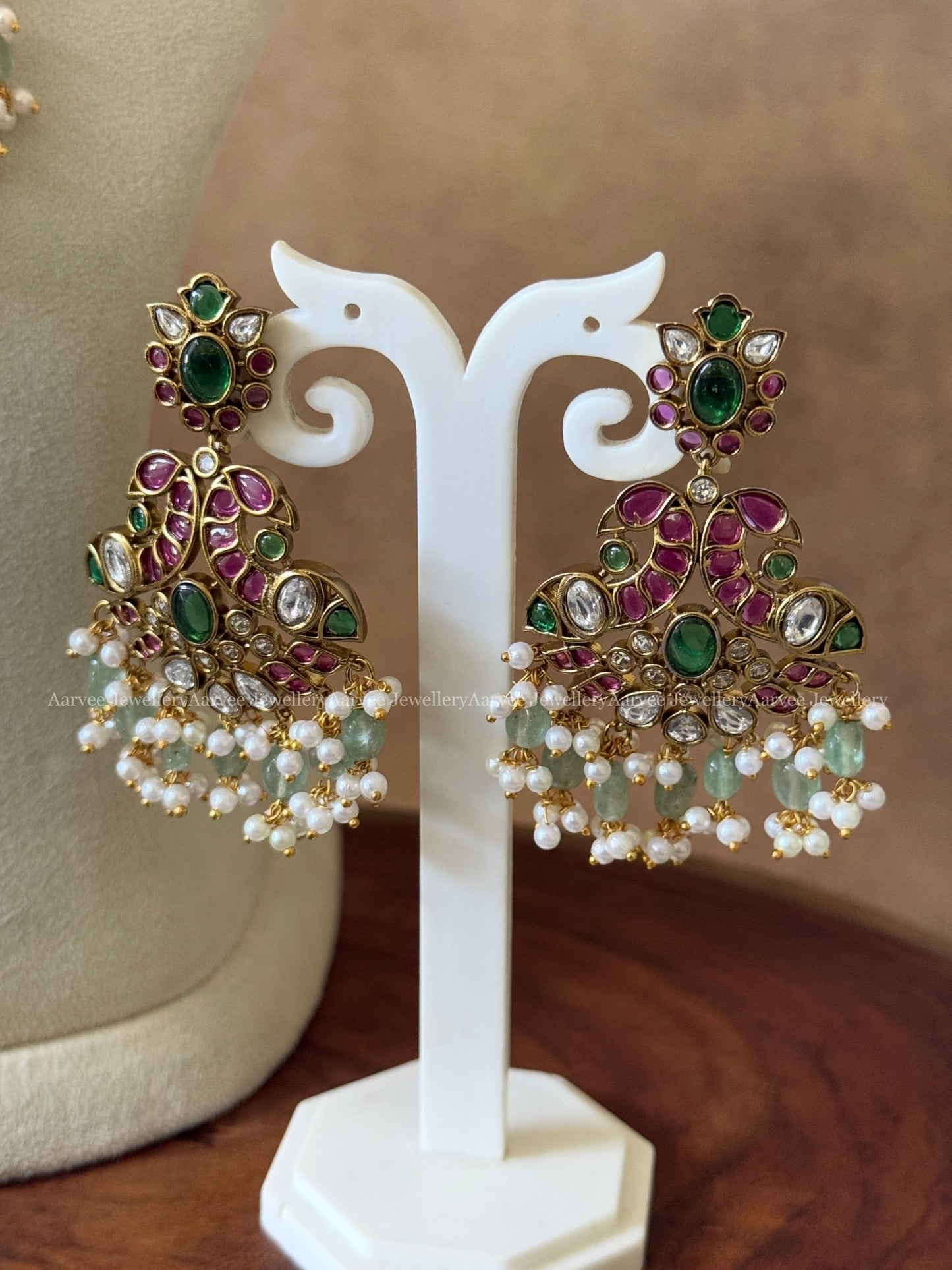 KEMP STONE STATEMENT NECKLACE SET WITH RUBY/GREEN STONE AND PASTEL BEADS