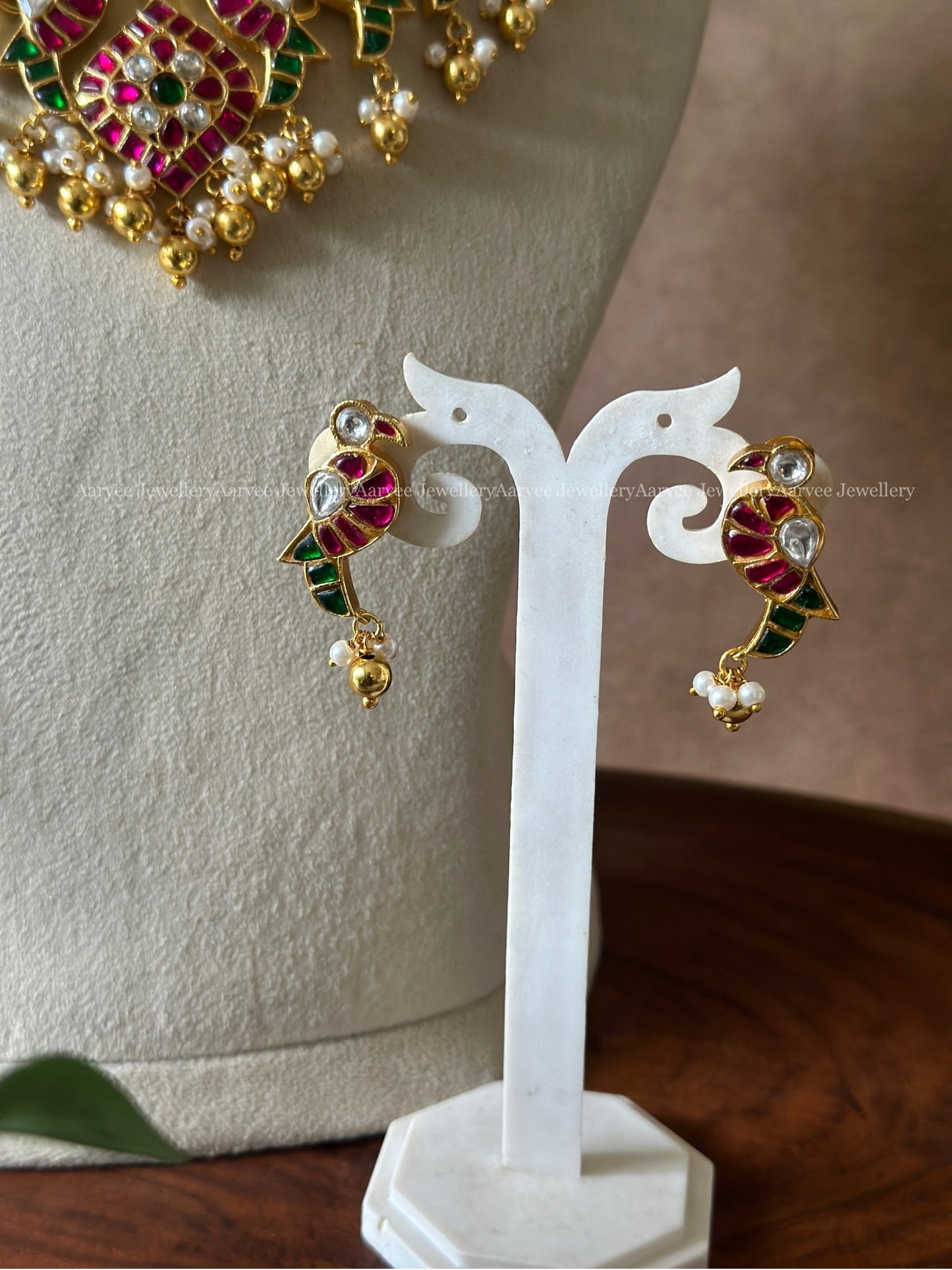 JADAU KUNDAN PARROT MOTIF NECKLACE SET WITH RUBY & GREEN STONES