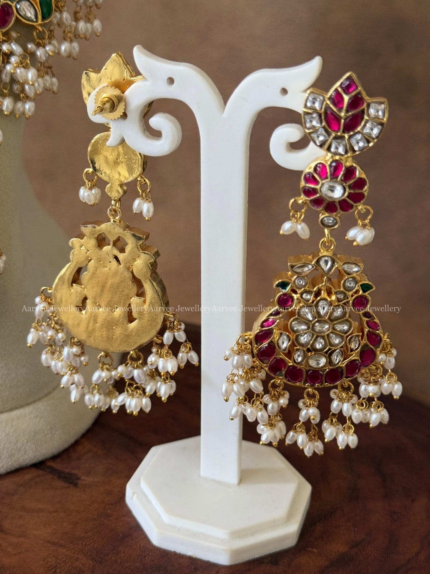 JADAU KUNDAN BRIDAL JEWELLERY SET - GOLD BALL BEAD NECKLACE & FLORAL GUTTA PUSALU HARAM SET WITH PEARLS