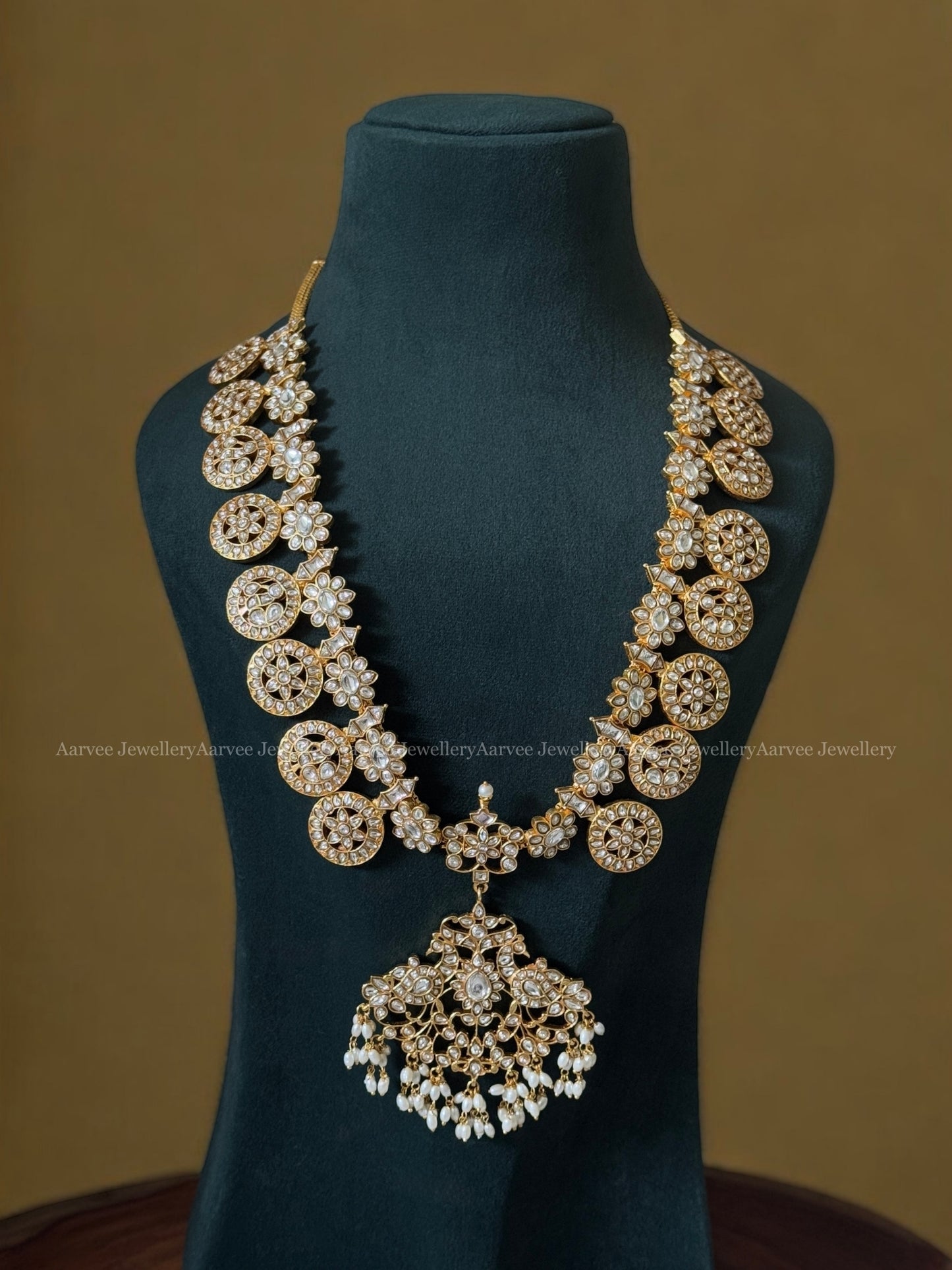 JADAU KUNDAN WHITE STONE BUTTA DESIGN HARAM WITH PEACOCK PENDANT