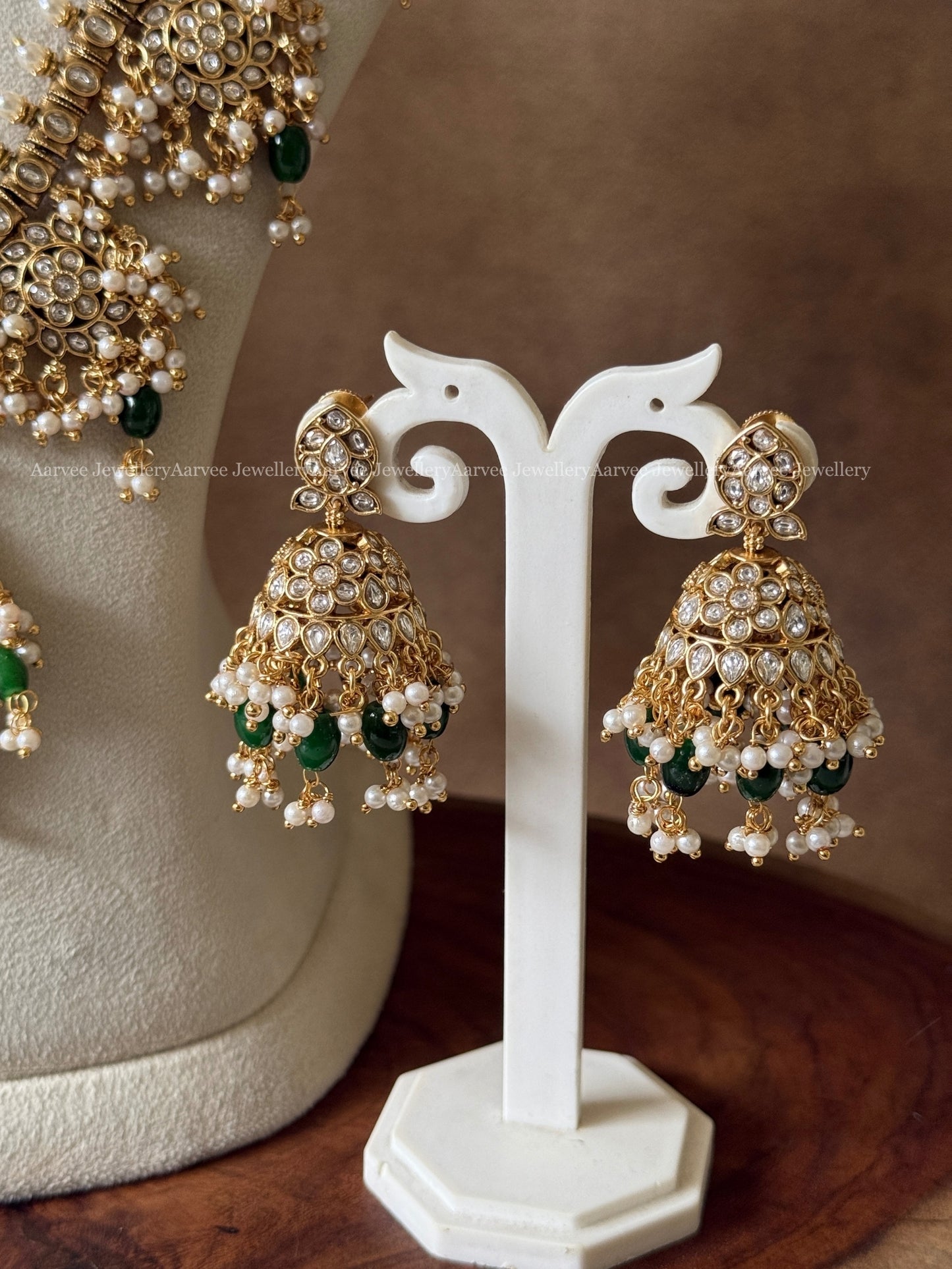FLORAL GUTTA PUSALU BRIDAL JEWELLERY SET WITH WHITE STONE & MIX OF PEARLS AND GREEN BEADS