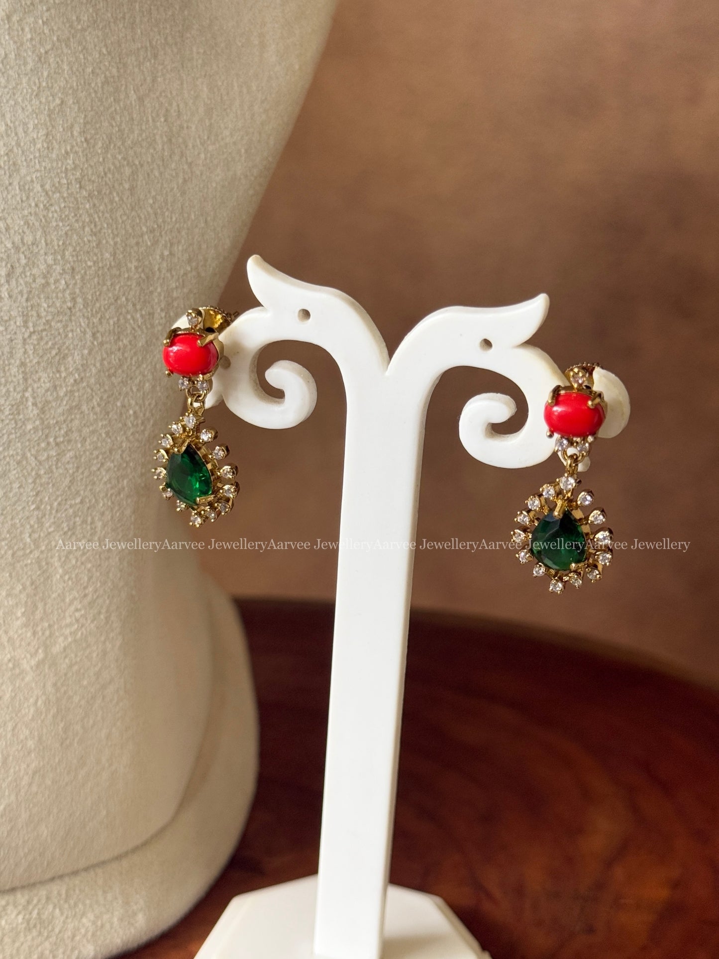 CORAL / GREEN CZ STONES NECKLACE SET
