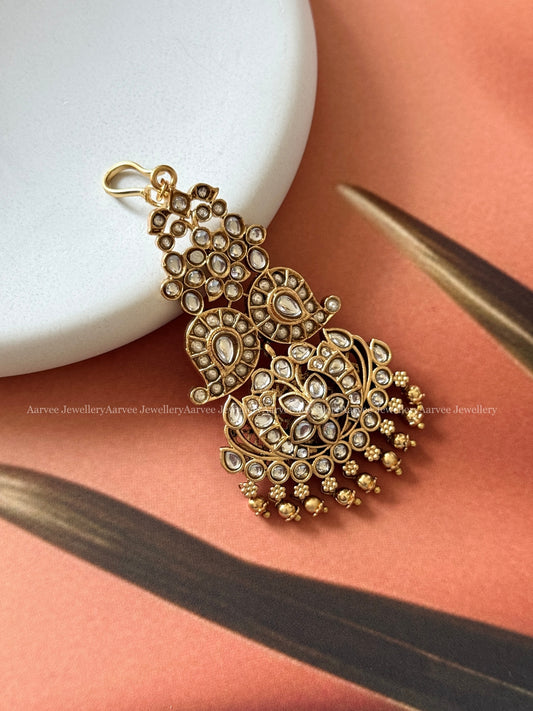 WHITE KEMP TONE MANGTIKKA WITH GOLD BEADS