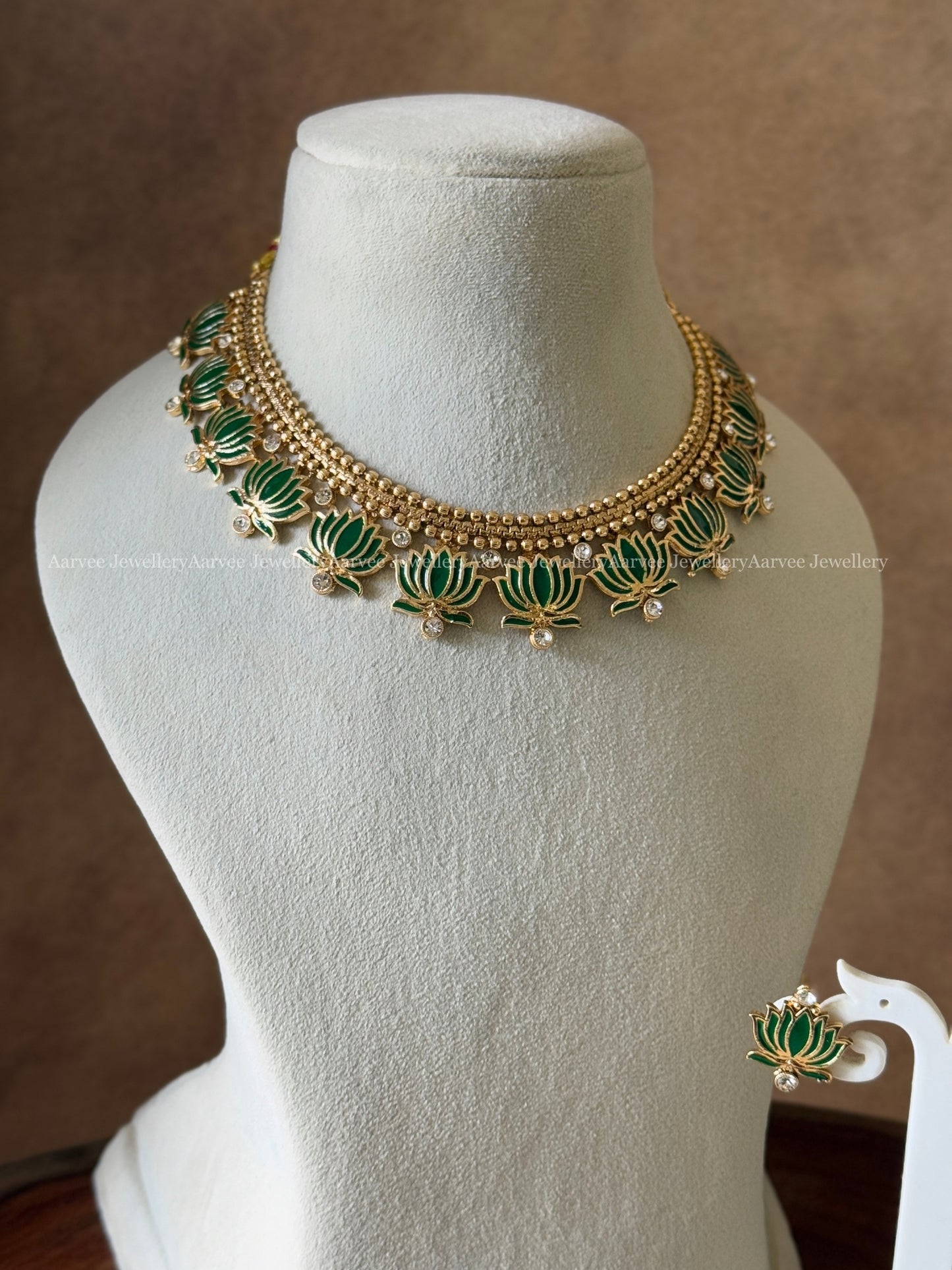 PREMIUM GOLD CHAIN LOTUS NECKLACE SET IN GREEN COLOR