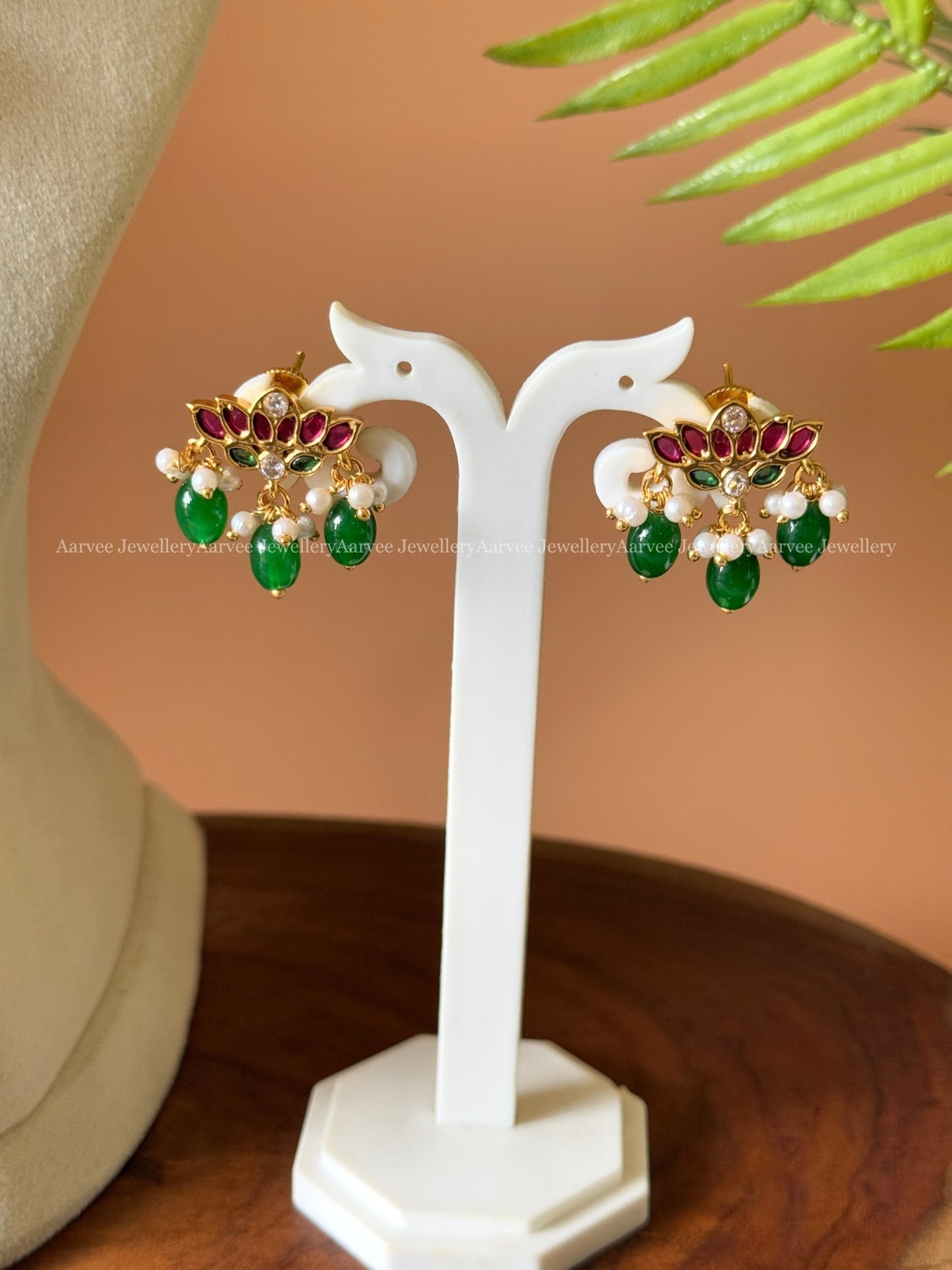 RUBY/GREEN STONES MID LENGTH CHAIN SET WITH LOTUS PENDANT AND GREEN BEADS