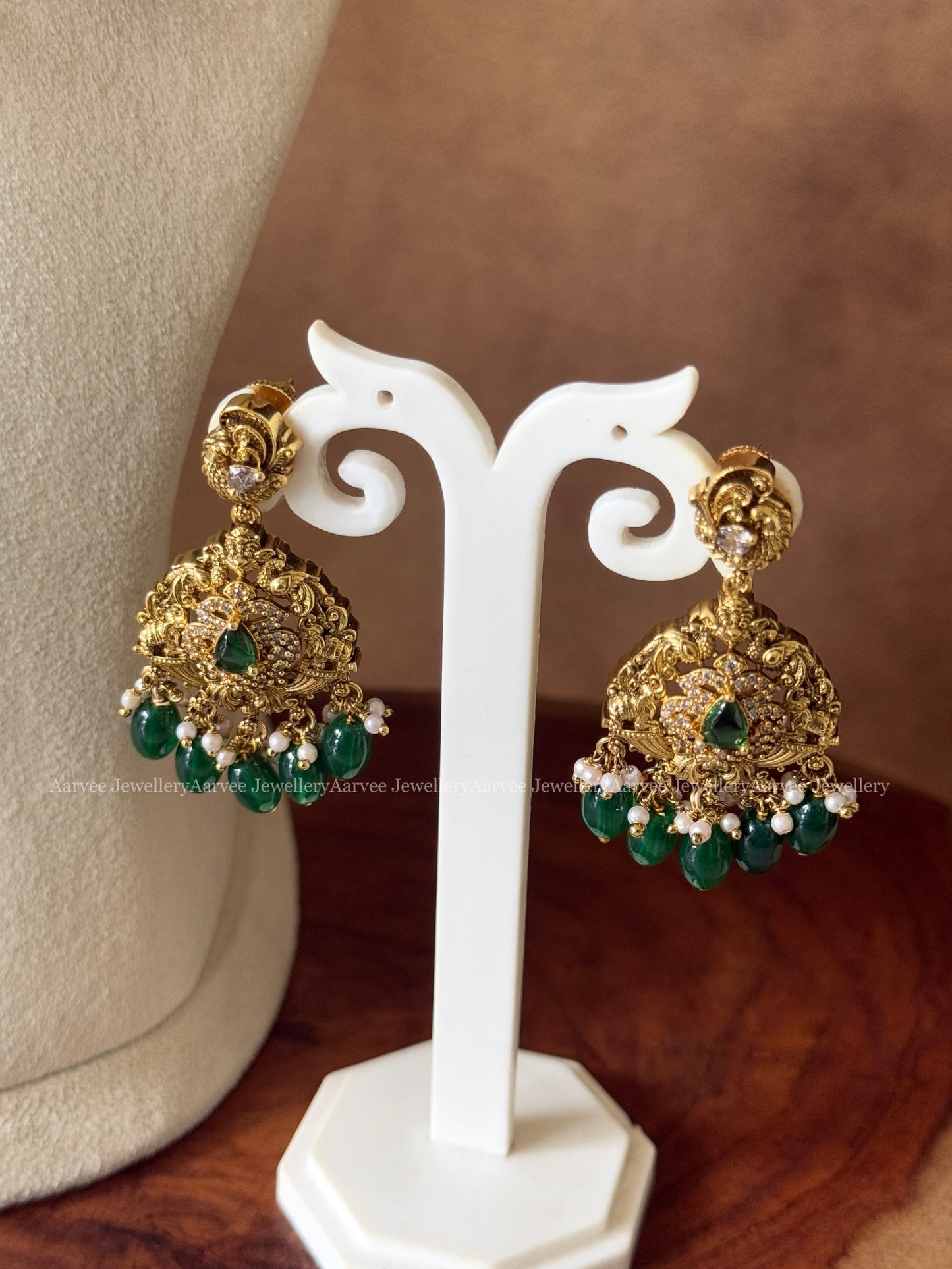 GOLD FINISH NON IDOL NECKLACE SET WITH GREEN BEADS